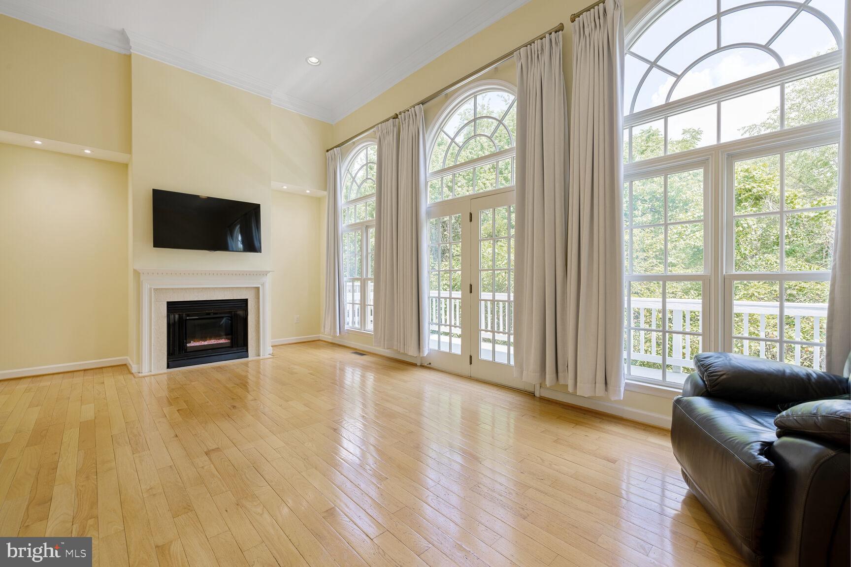 203 OAK KNOLL TERRACE