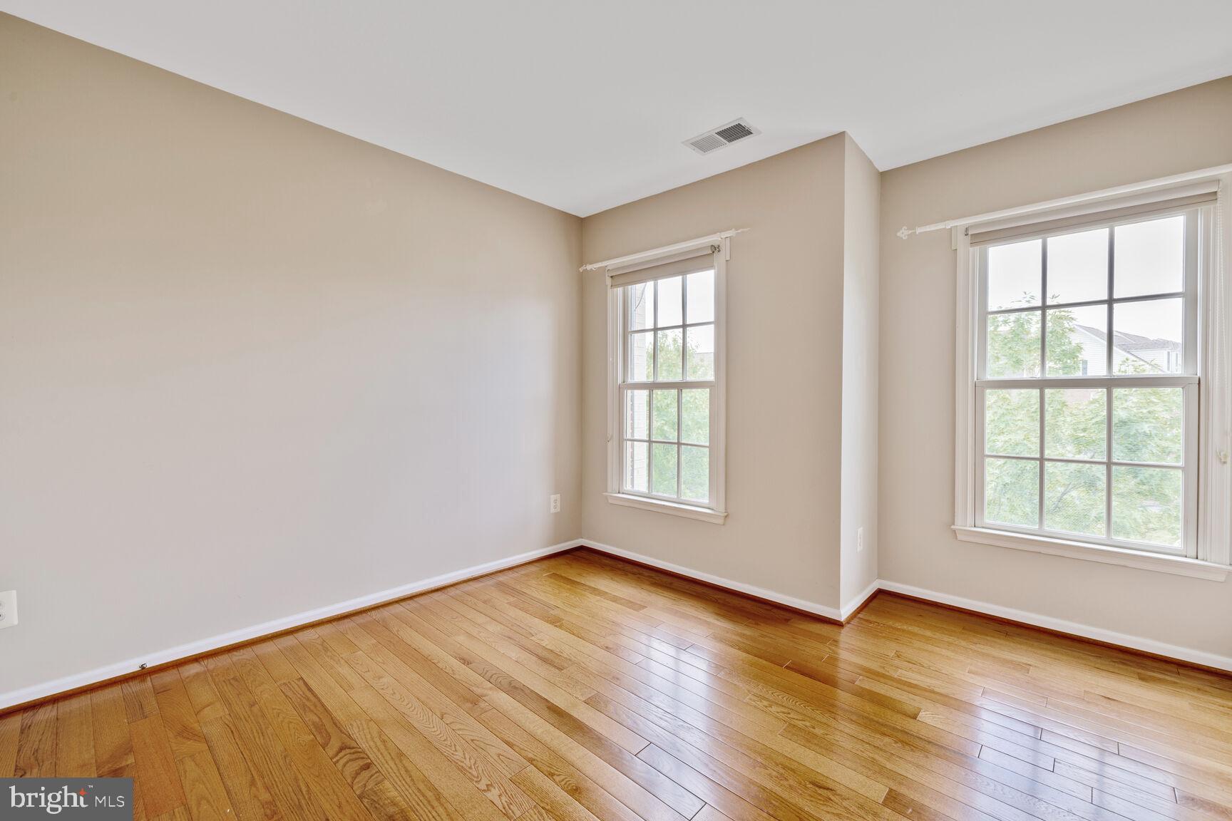 FALLSGROVE - Residential