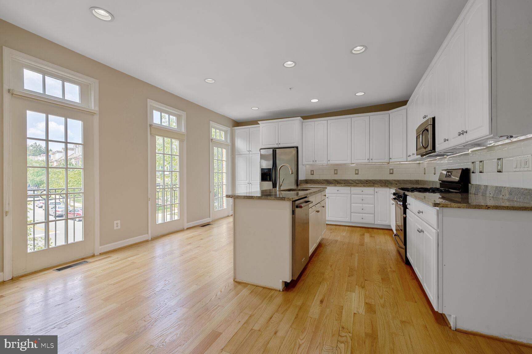 FALLSGROVE - Residential