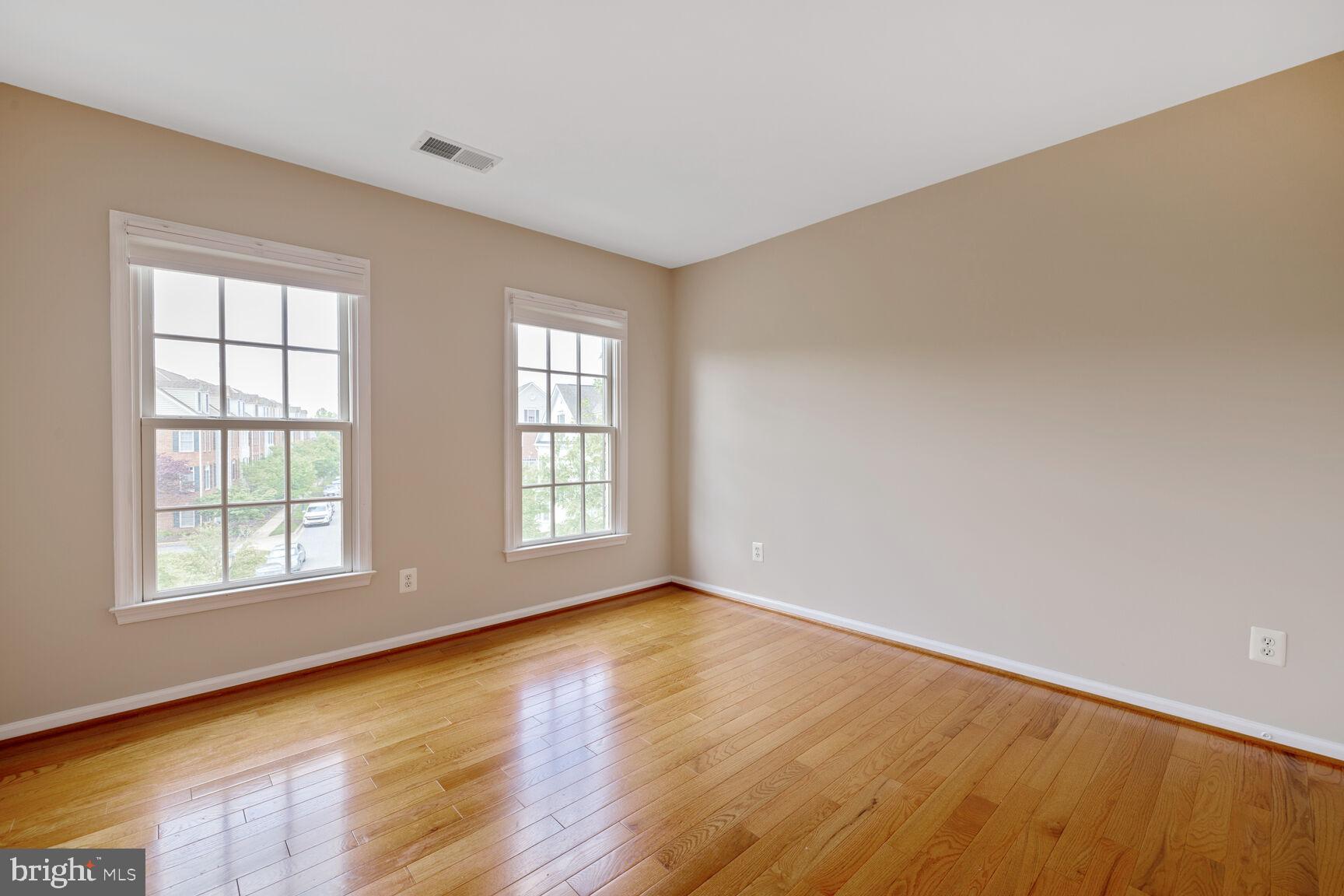 FALLSGROVE - Residential