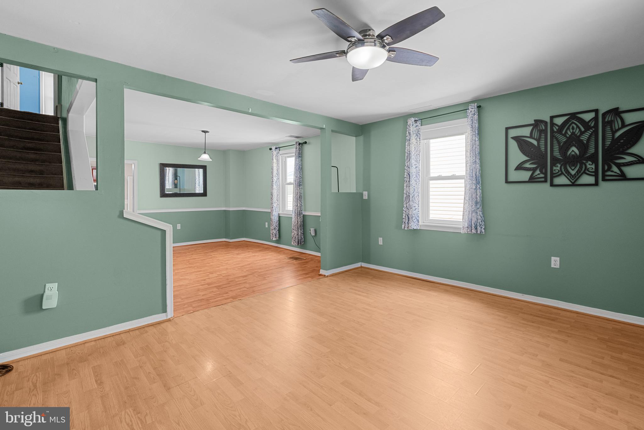 344 W WOODLAND AVENUE