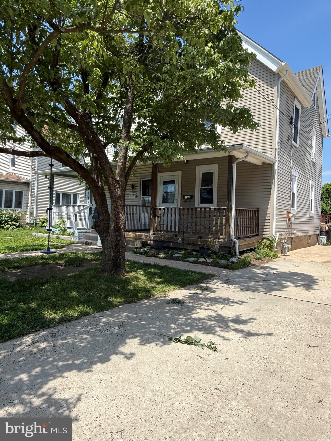 344 W WOODLAND AVENUE