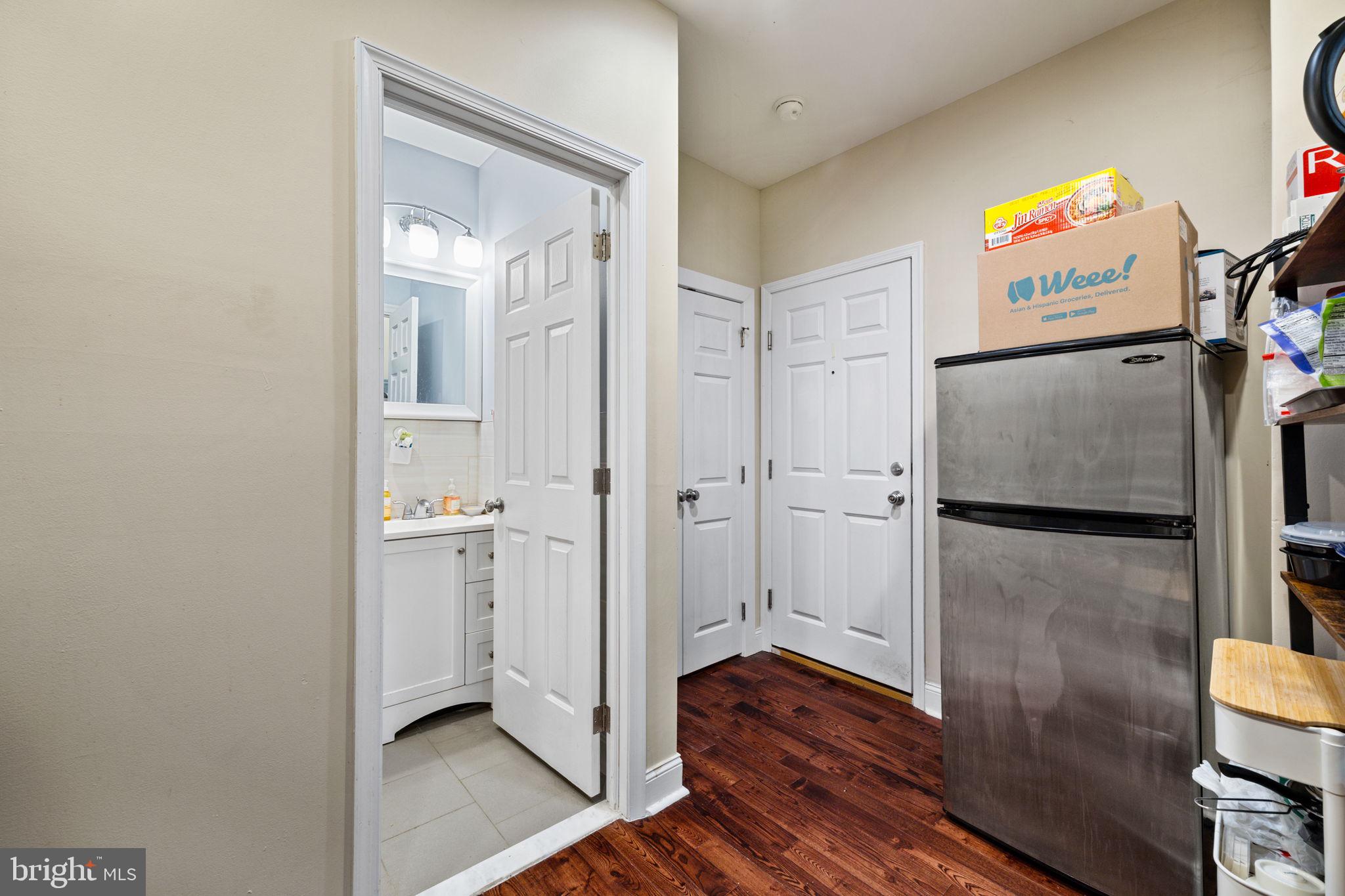 WALNUT HILL - Residential Lease