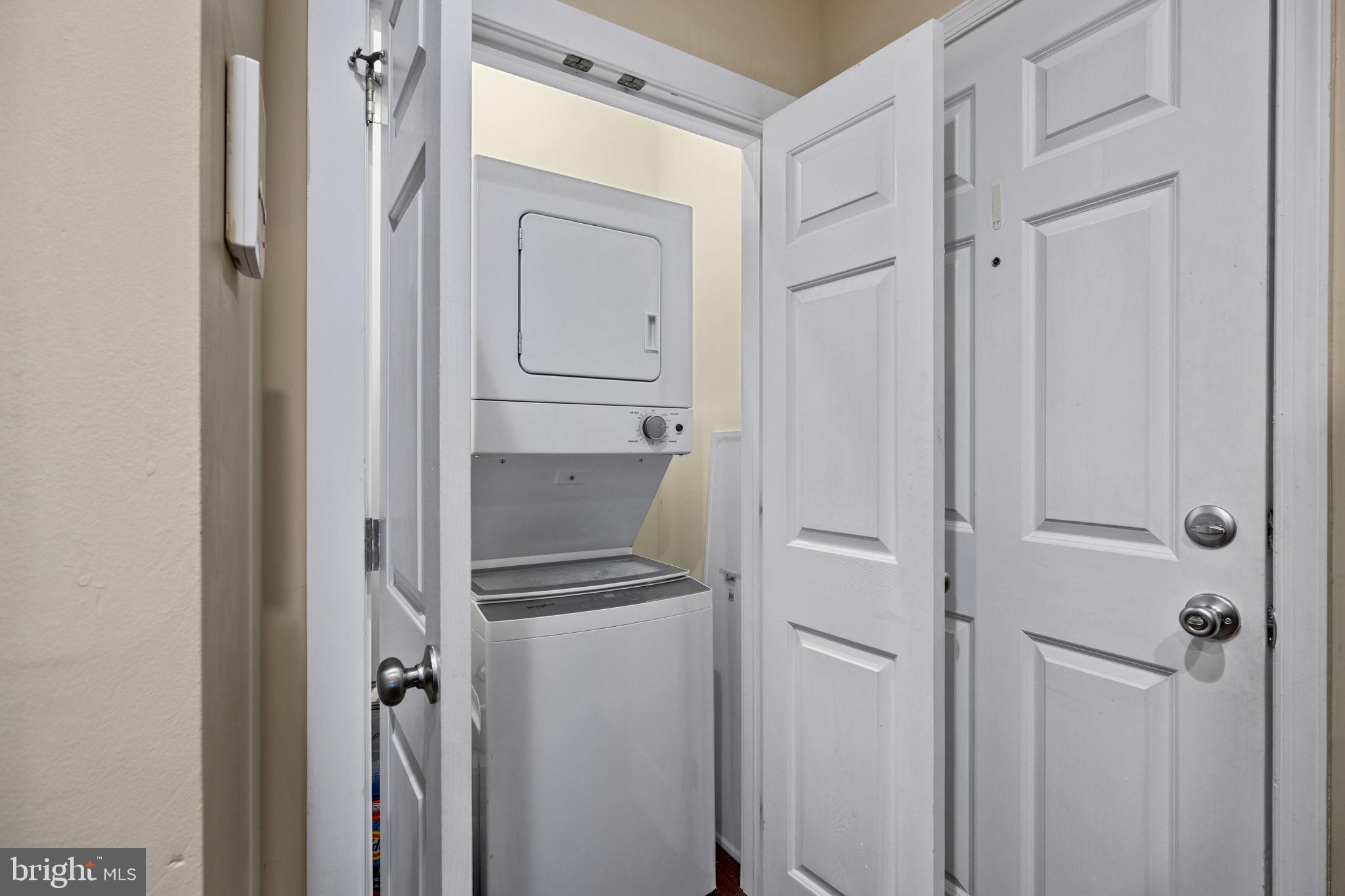 WALNUT HILL - Residential Lease