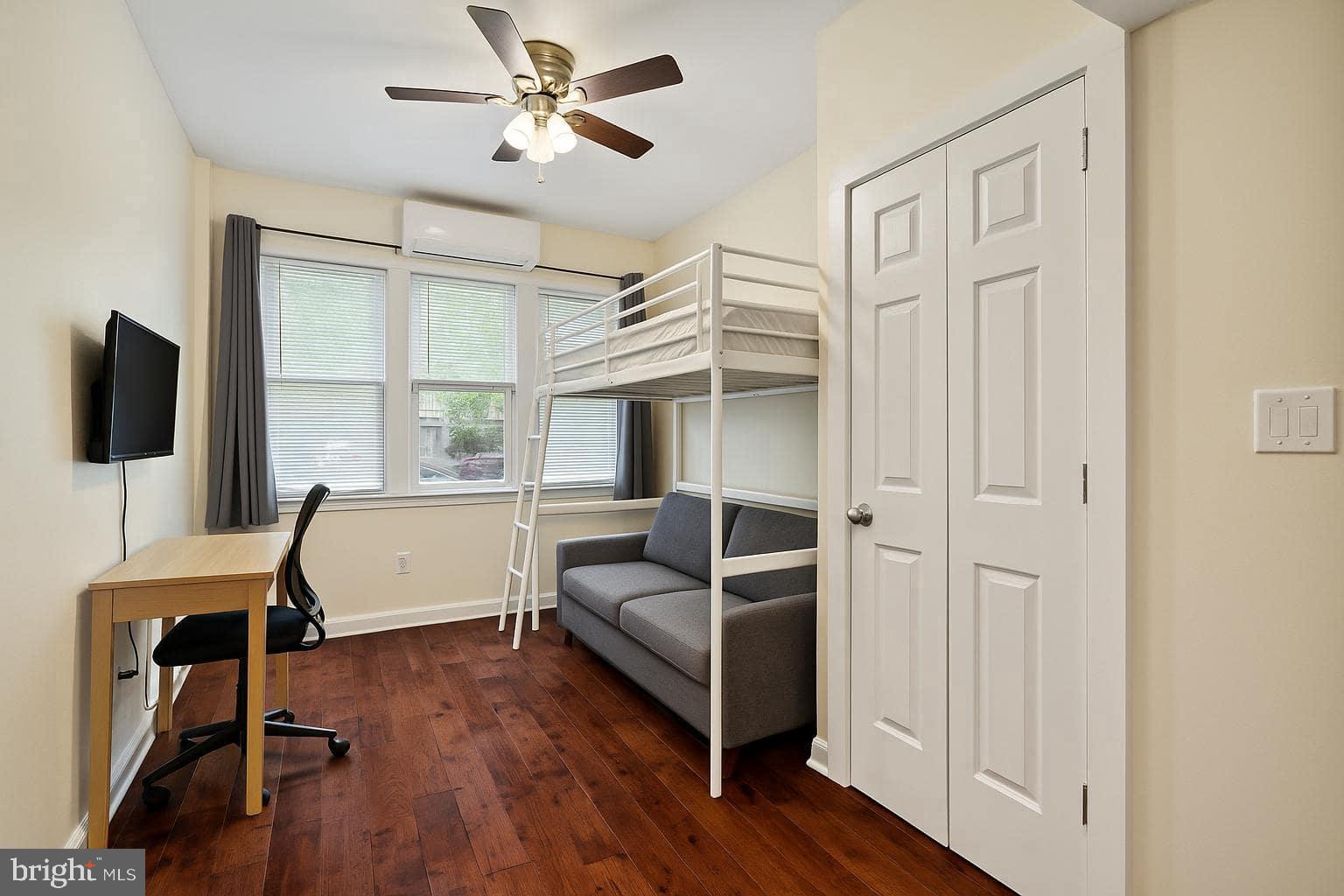 4633 WALNUT STREET UNIT B