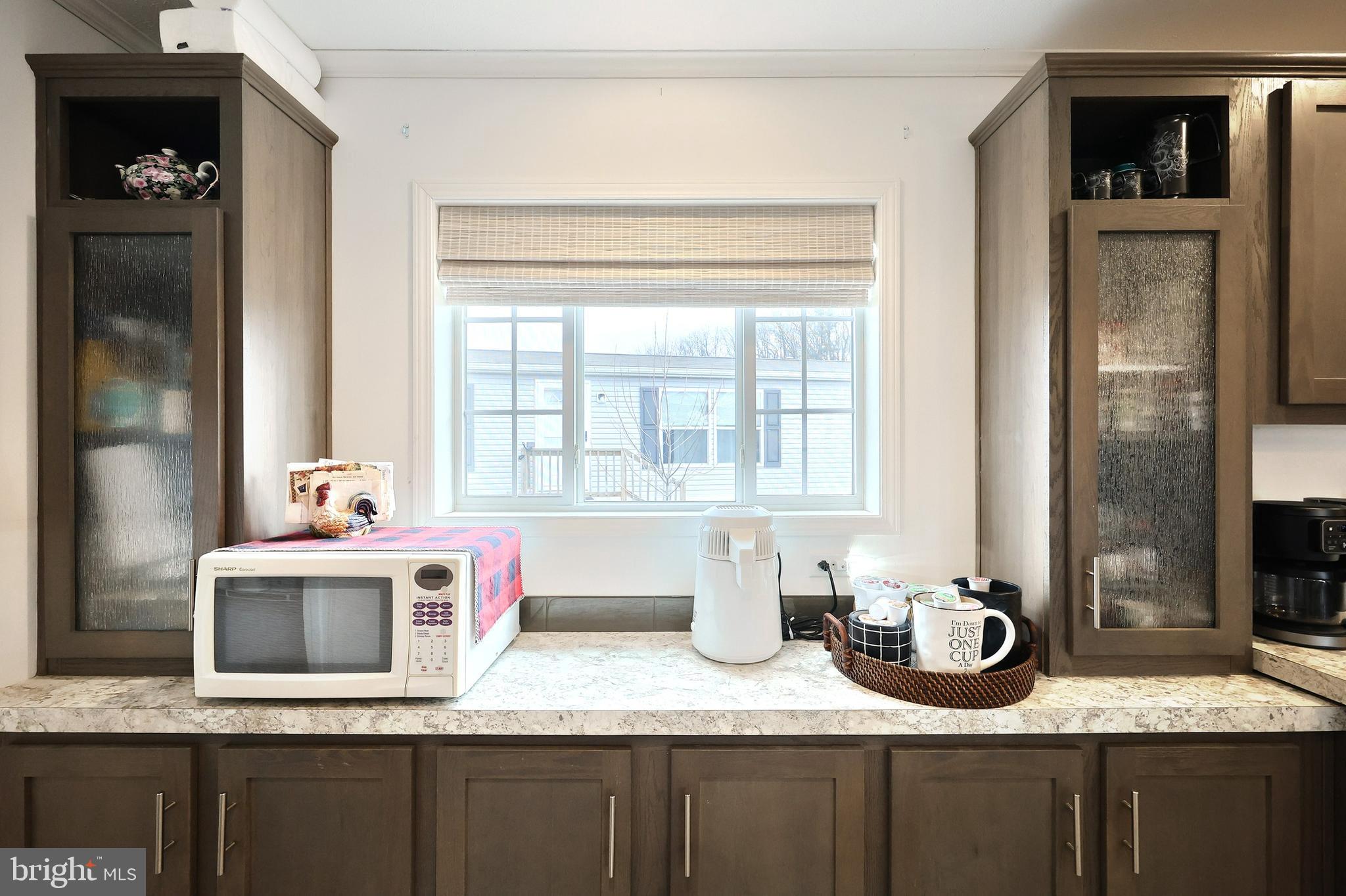 EAGLE VIEW MOBILE HOME PK - Residential