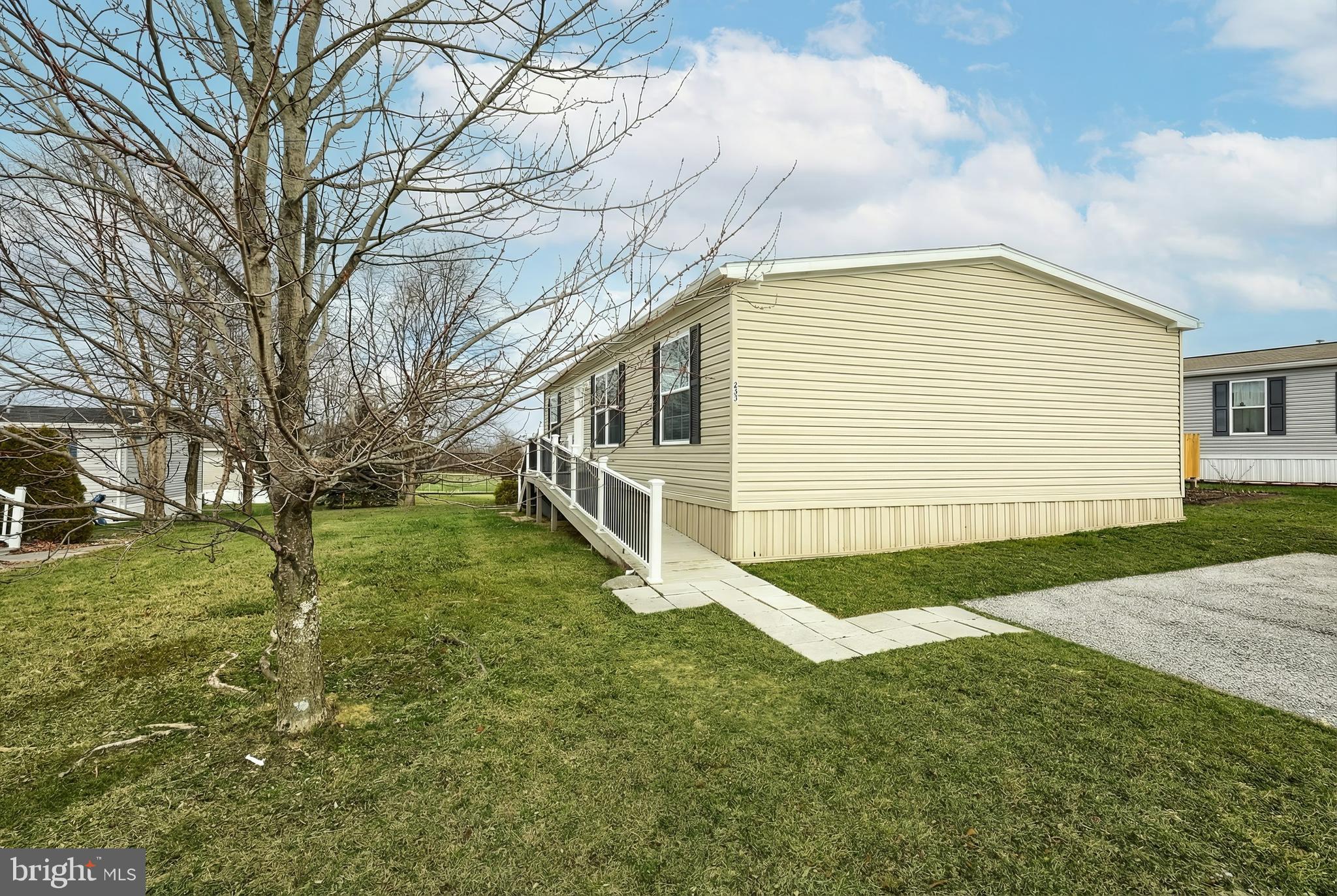 EAGLE VIEW MOBILE HOME PK - Residential