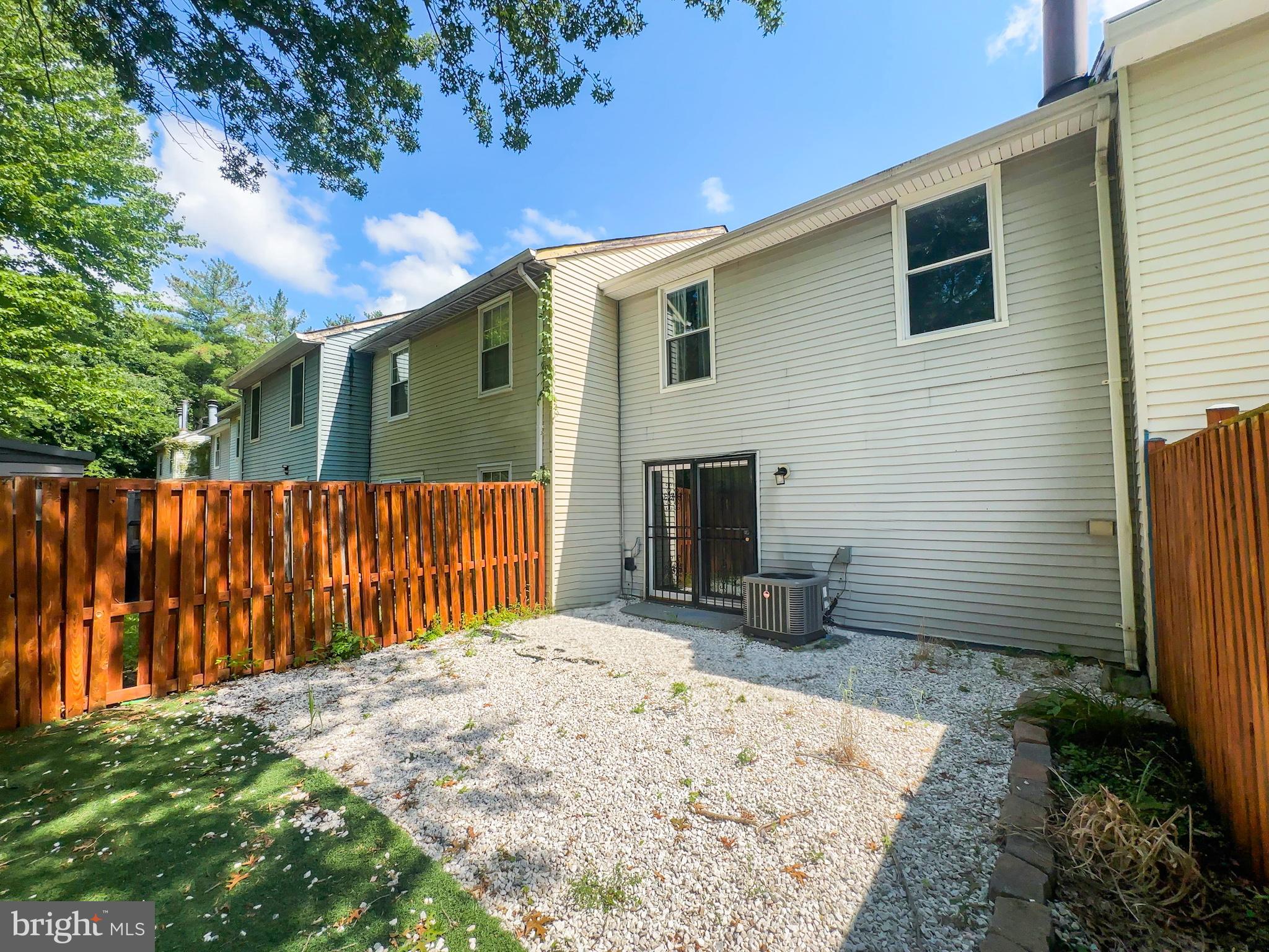 FORESTVILLE PARK - Residential