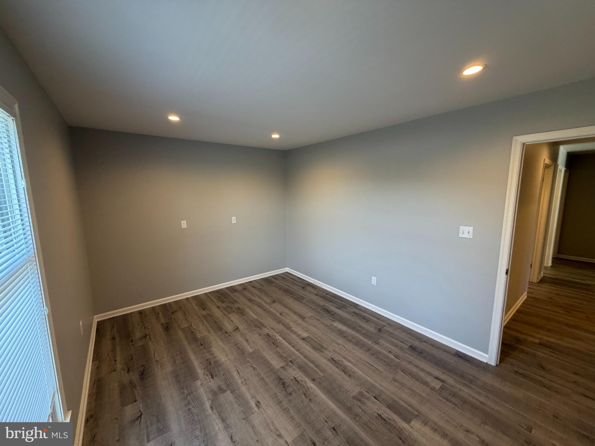 EASTON - Commercial Lease