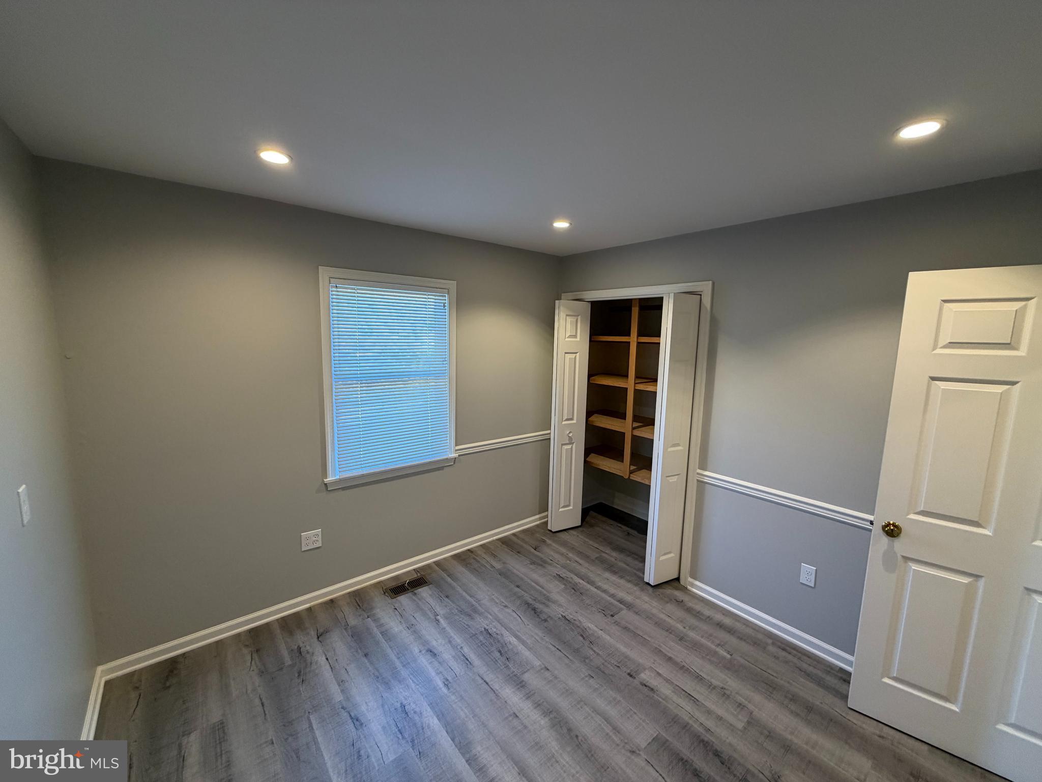 EASTON - Commercial Lease