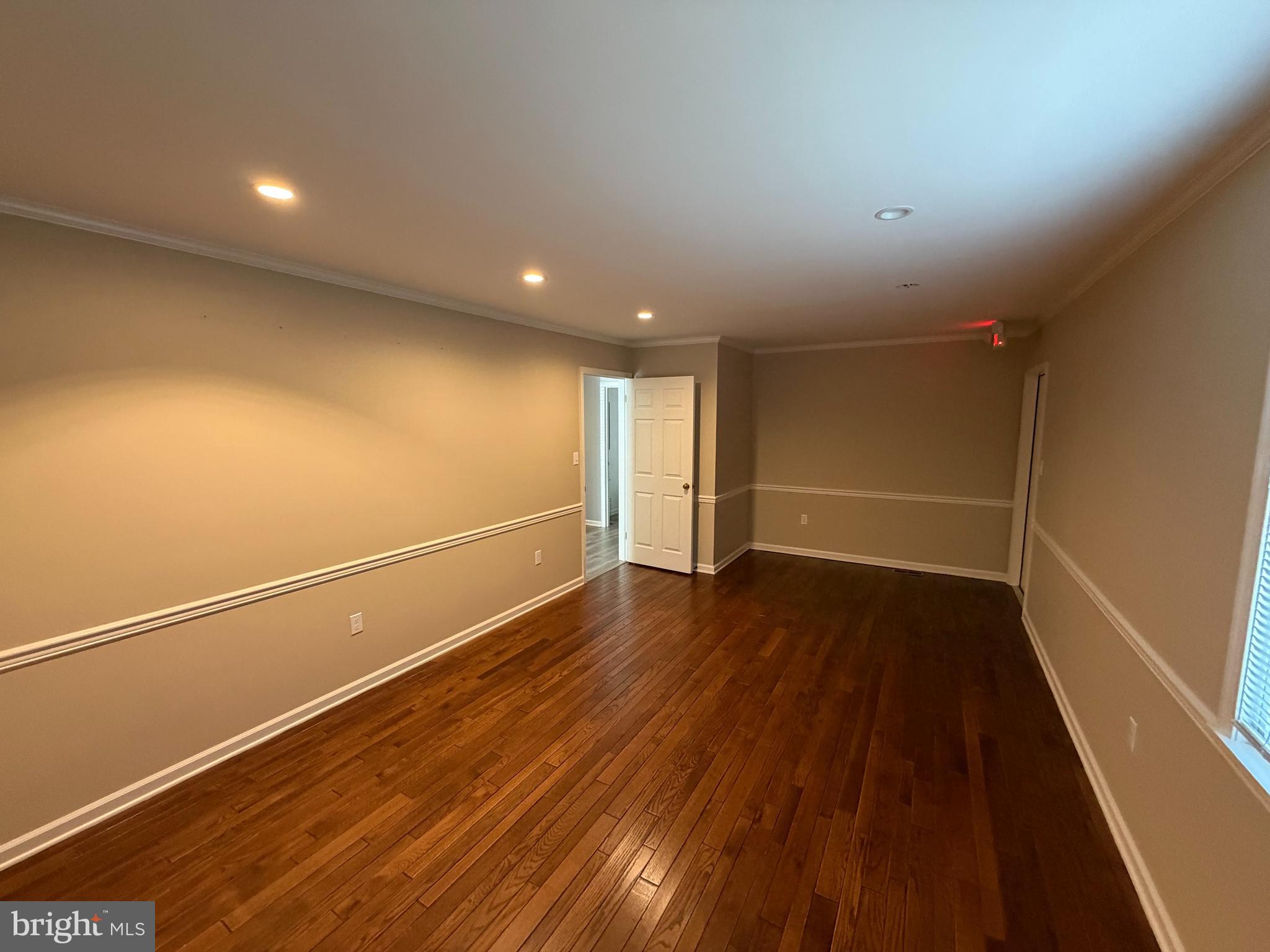 EASTON - Commercial Lease