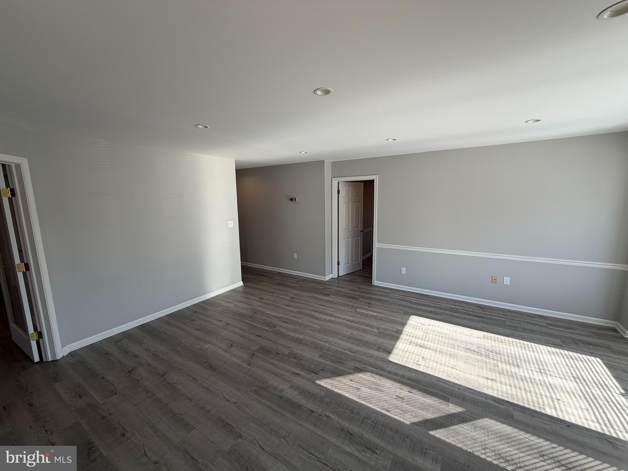 EASTON - Commercial Lease