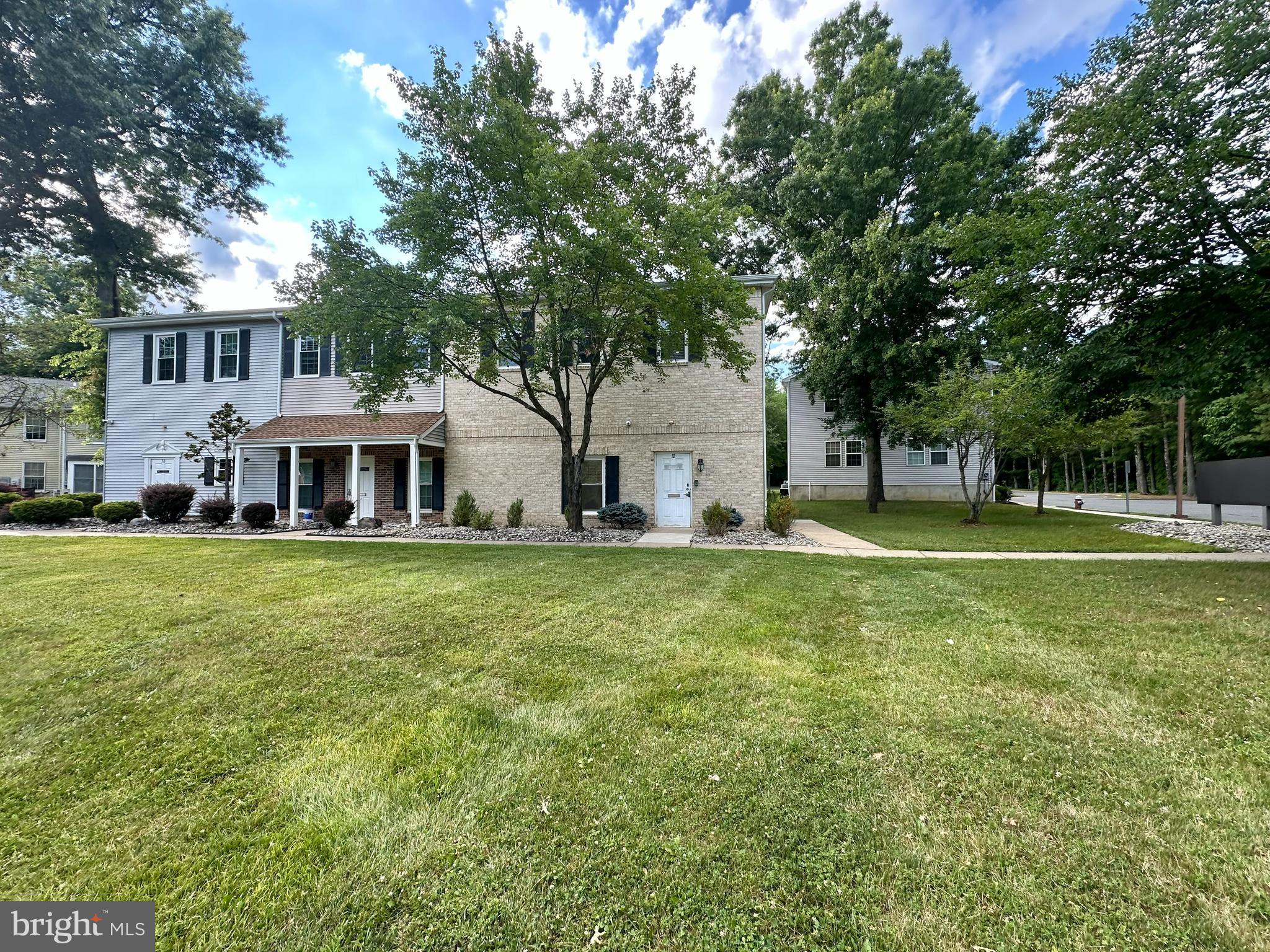 32 JEFFERSON PLAZA 2ND FLOOR UNIT