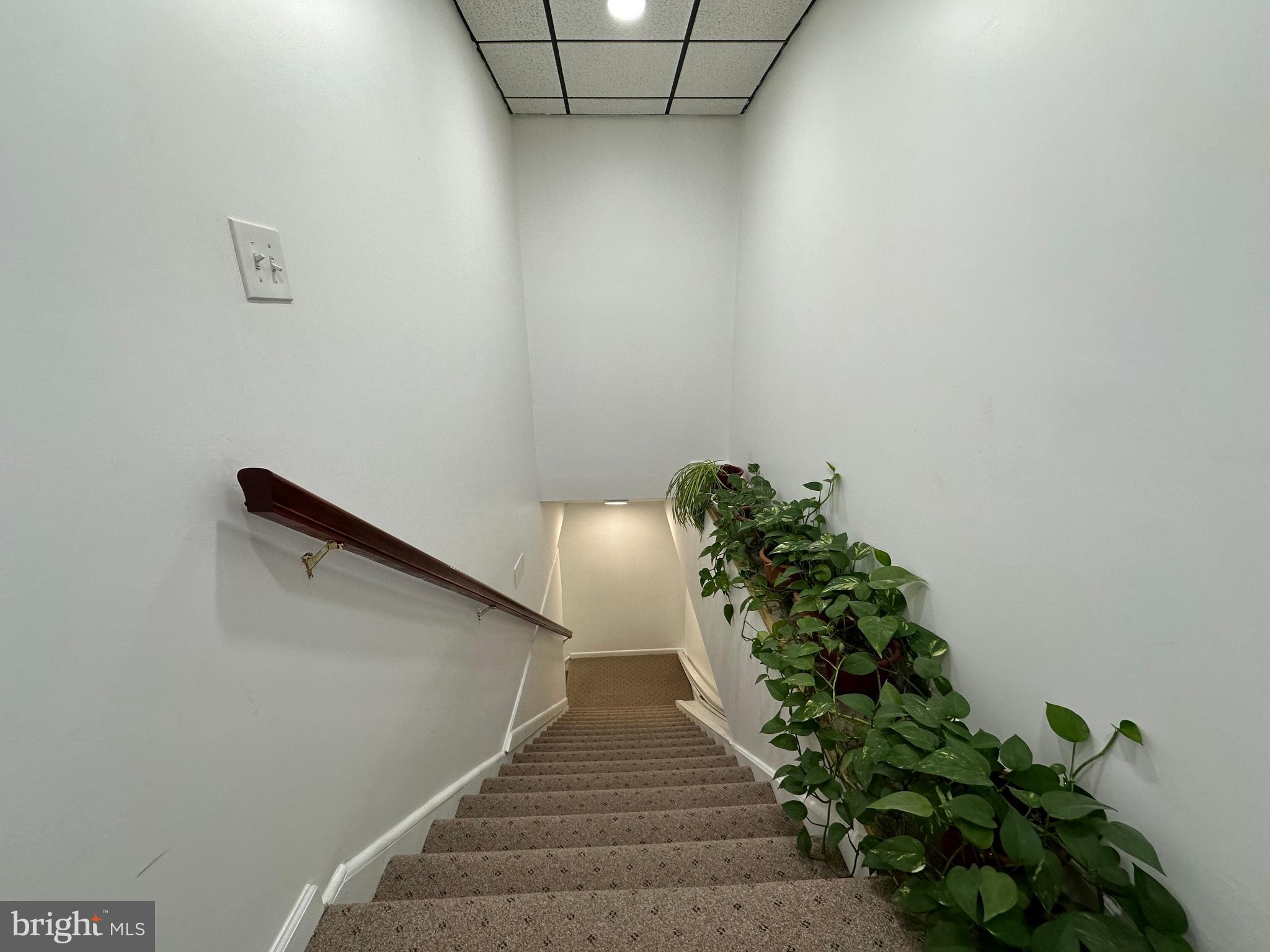 32 JEFFERSON PLAZA 2ND FLOOR UNIT