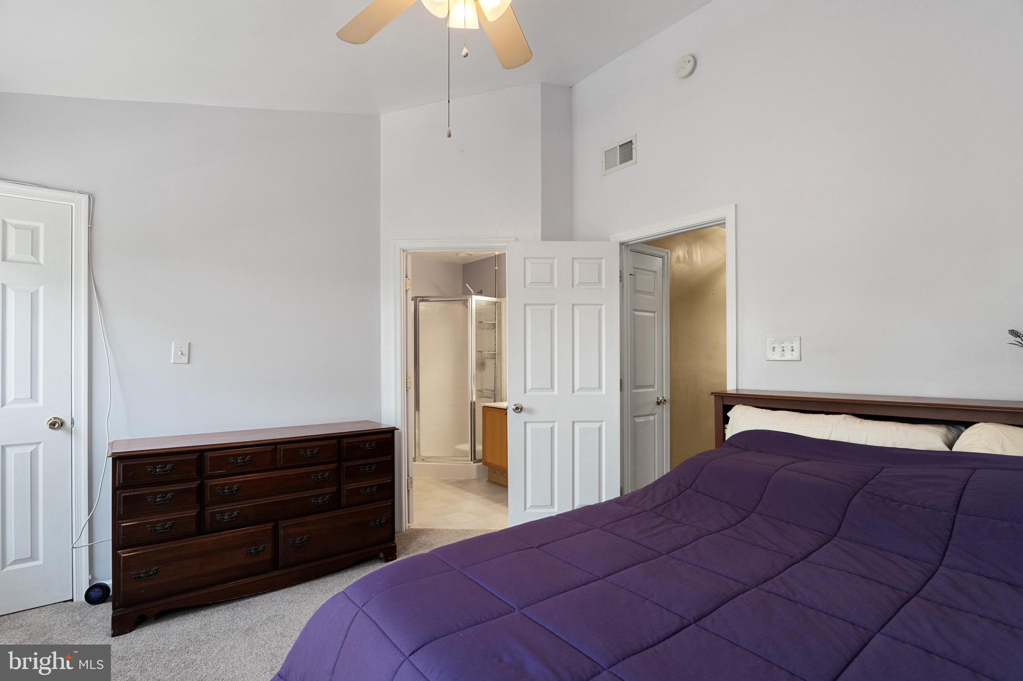 COUNTY GREEN - Residential