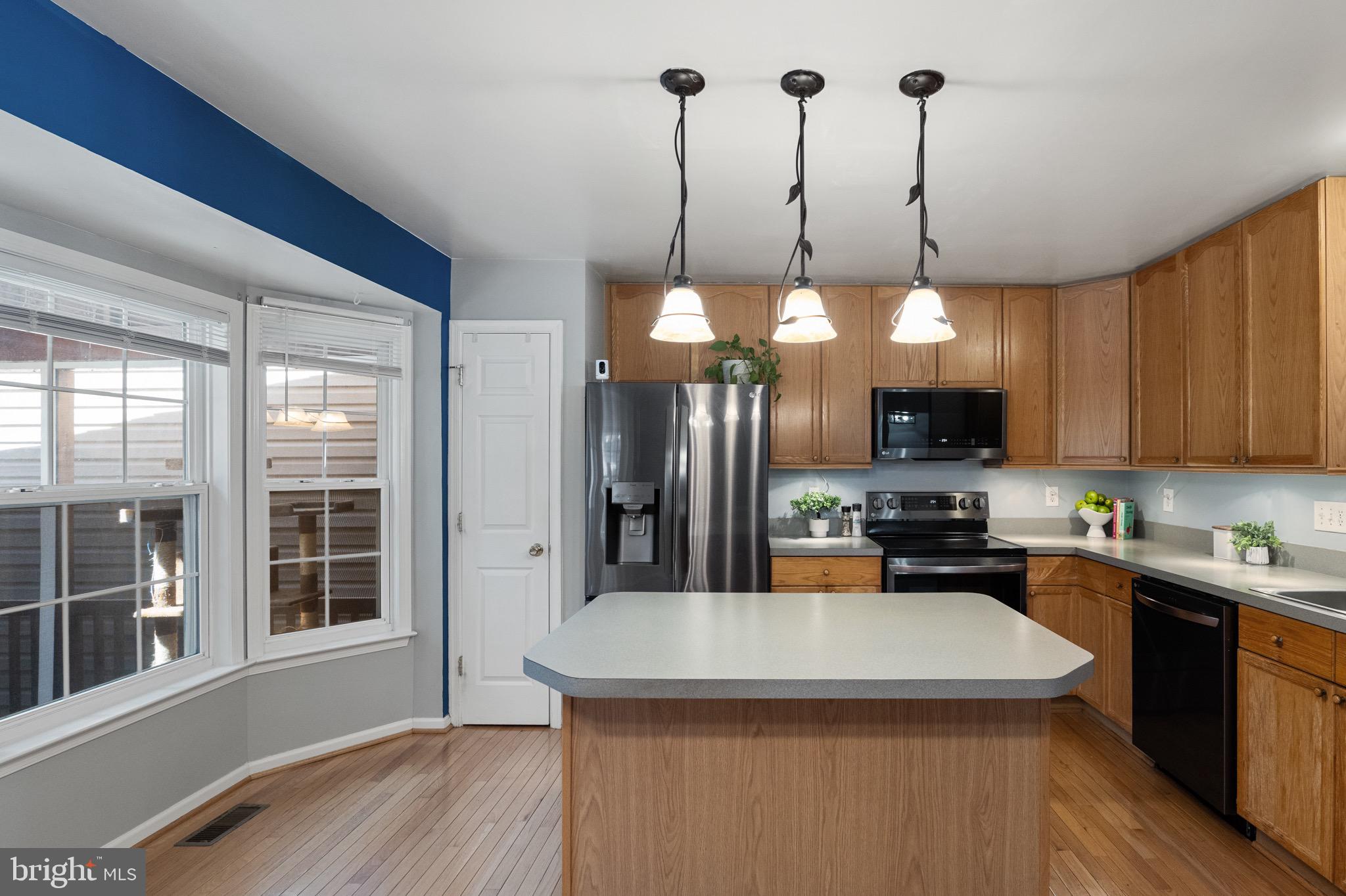 COUNTY GREEN - Residential