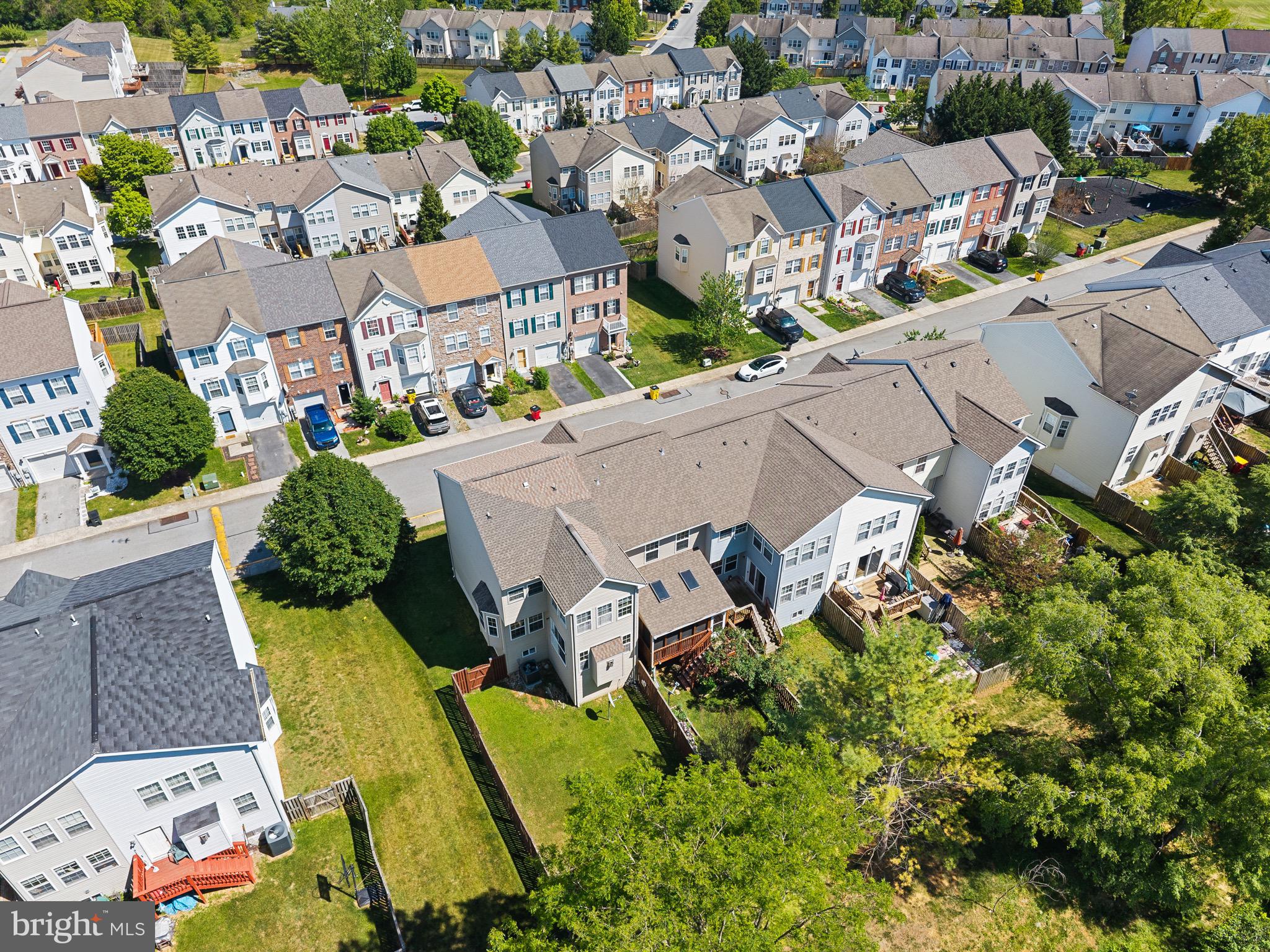COUNTY GREEN - Residential