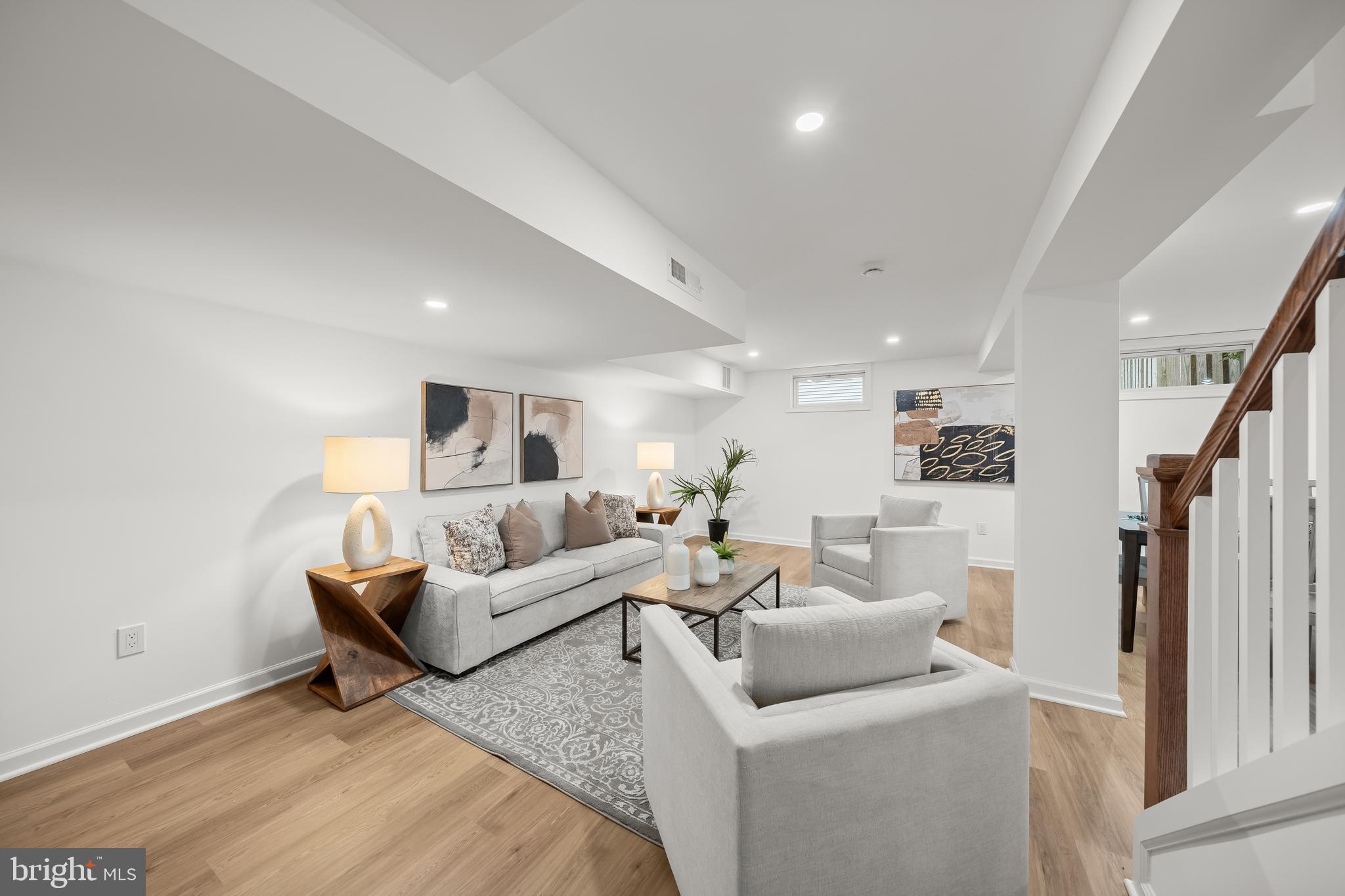 HILLWOOD - Residential