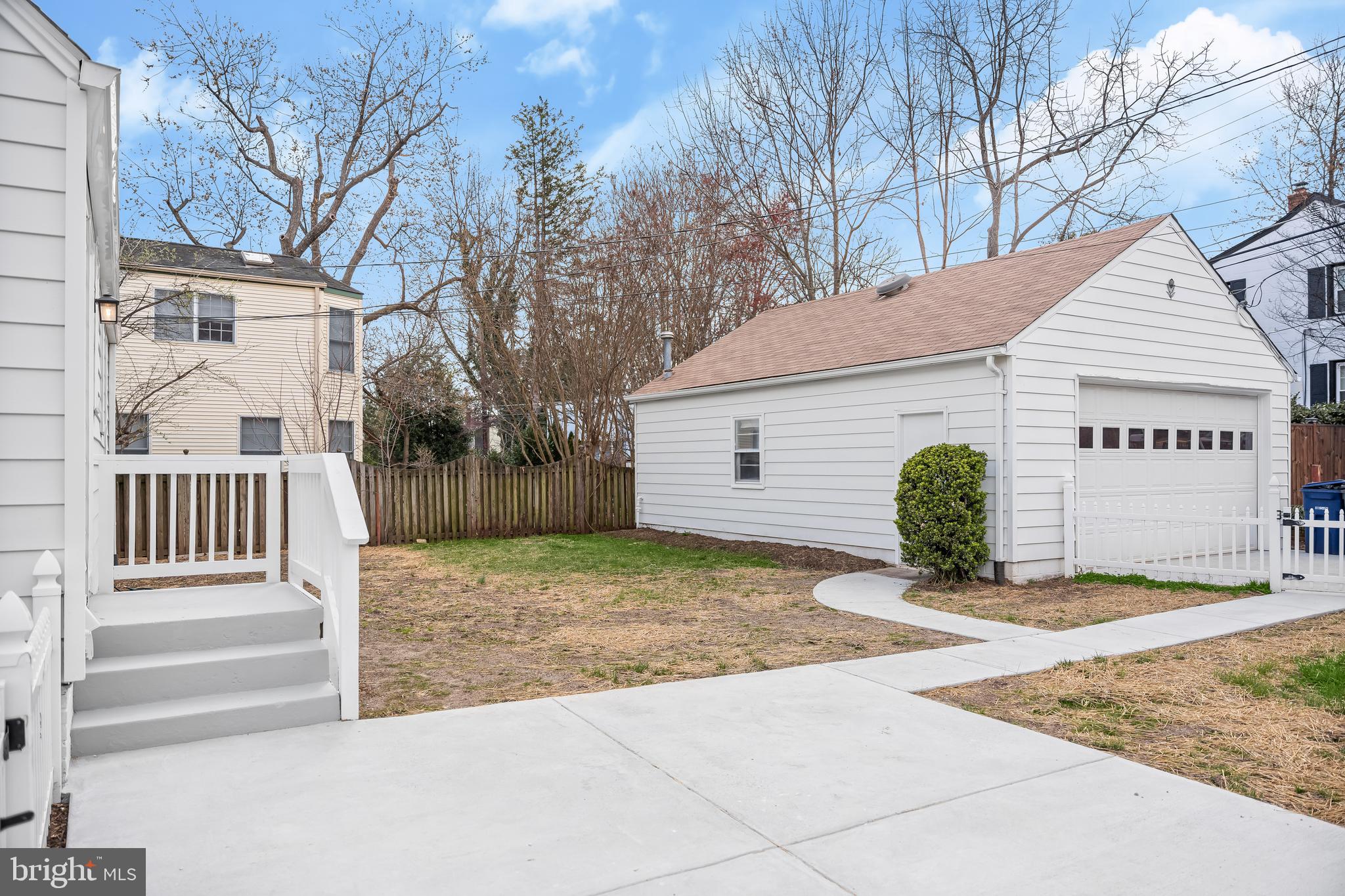 HILLWOOD - Residential