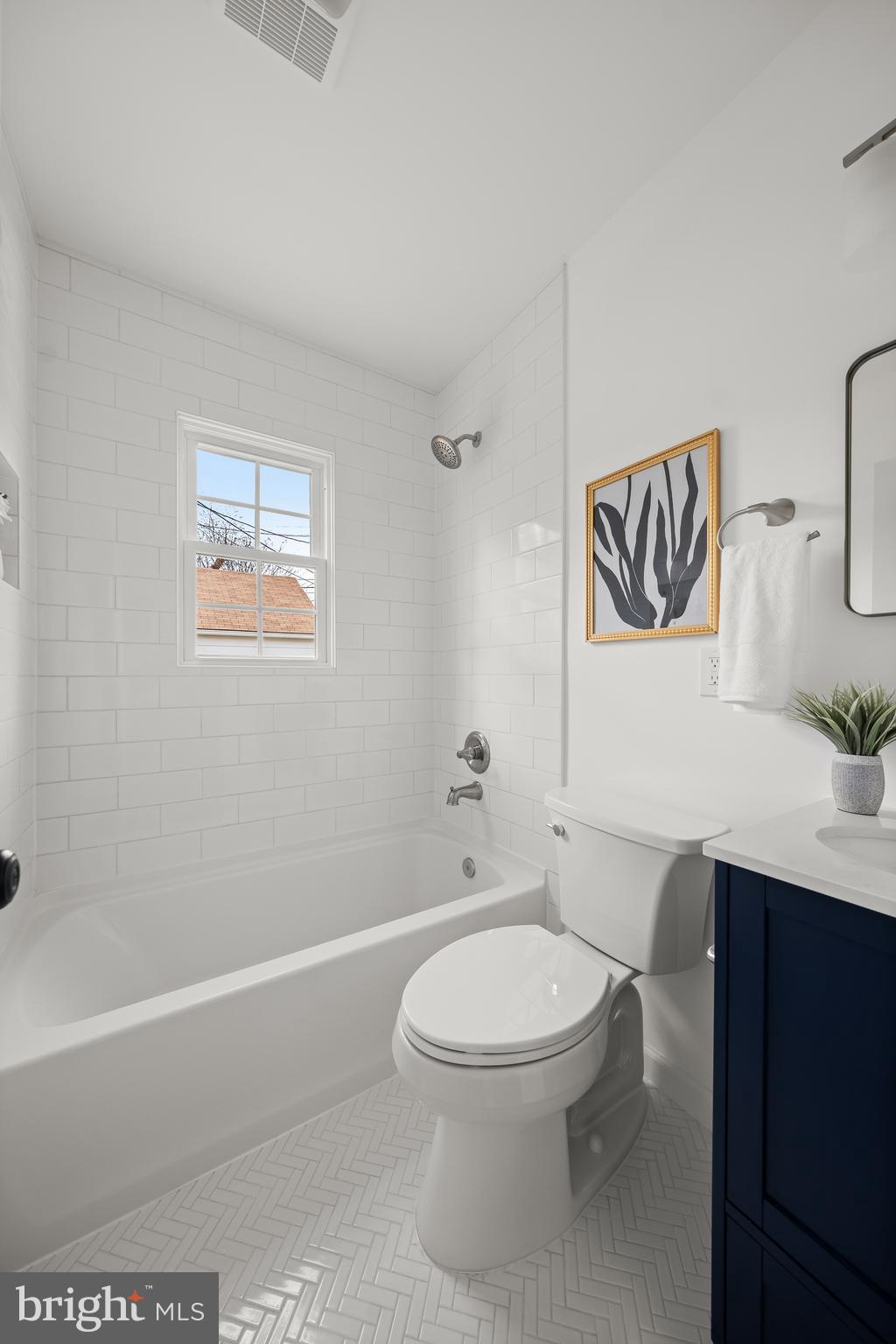 HILLWOOD - Residential