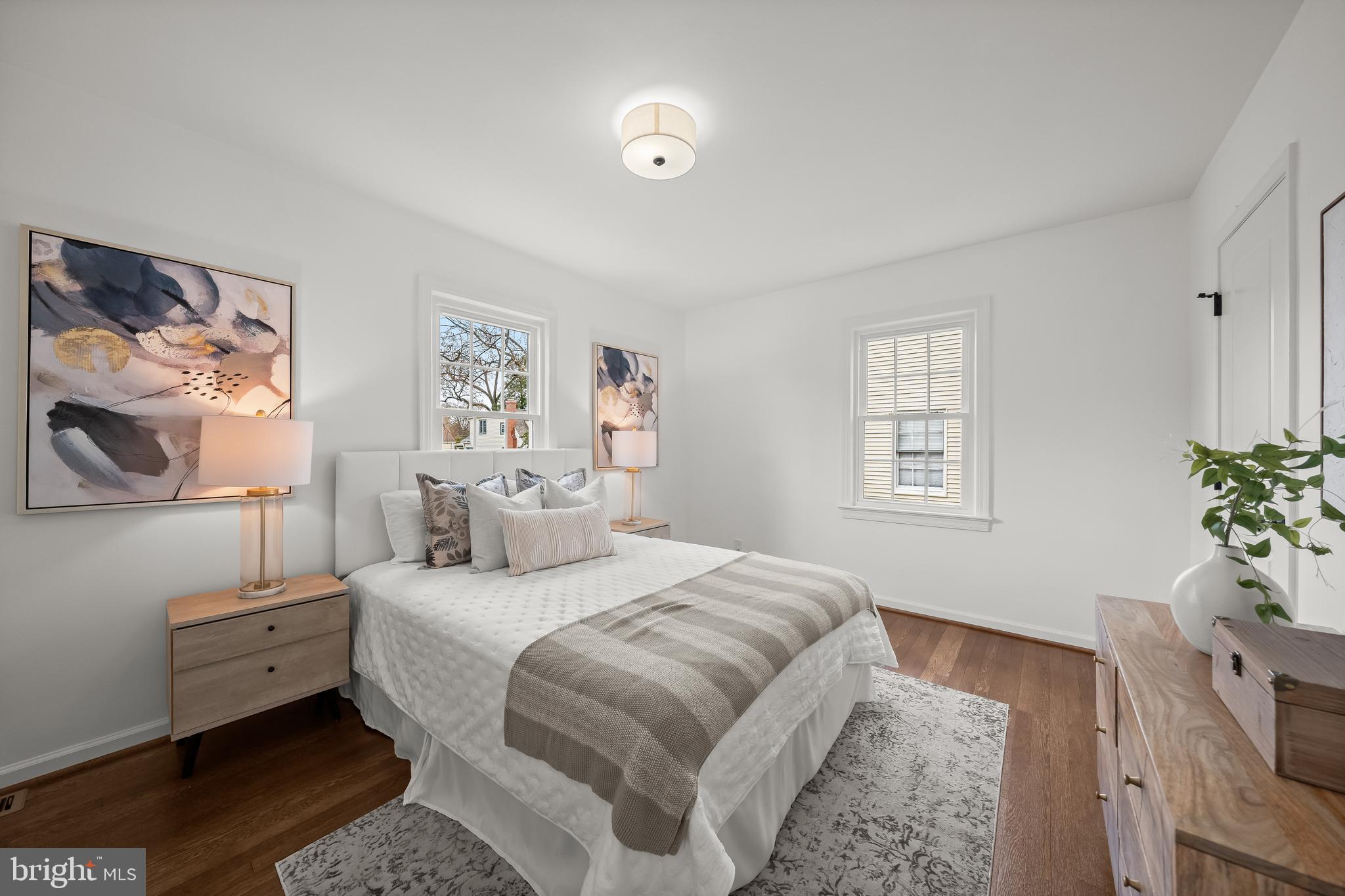 HILLWOOD - Residential