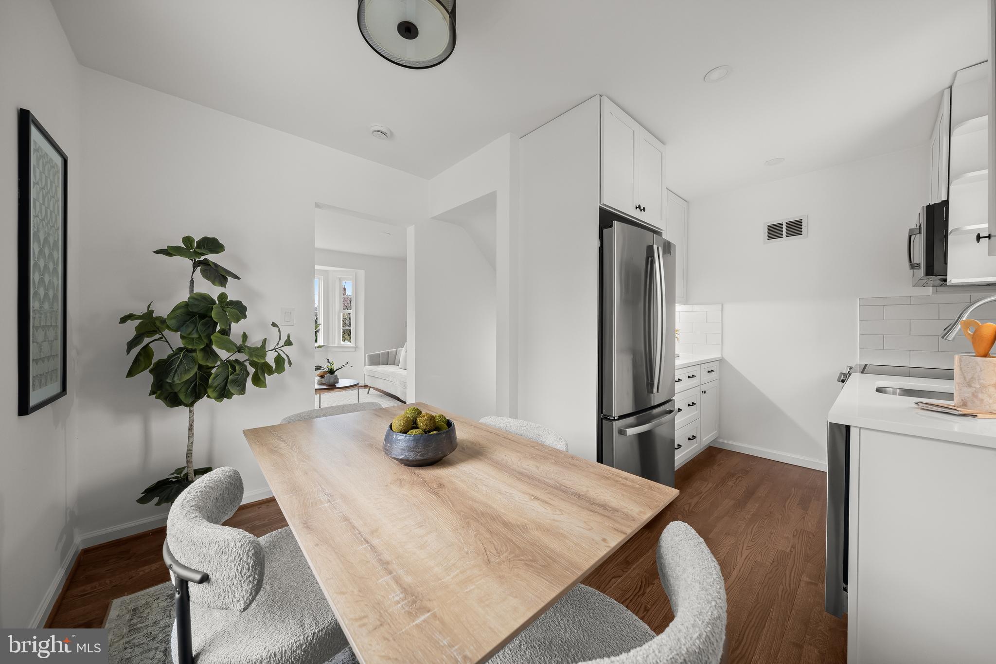 HILLWOOD - Residential