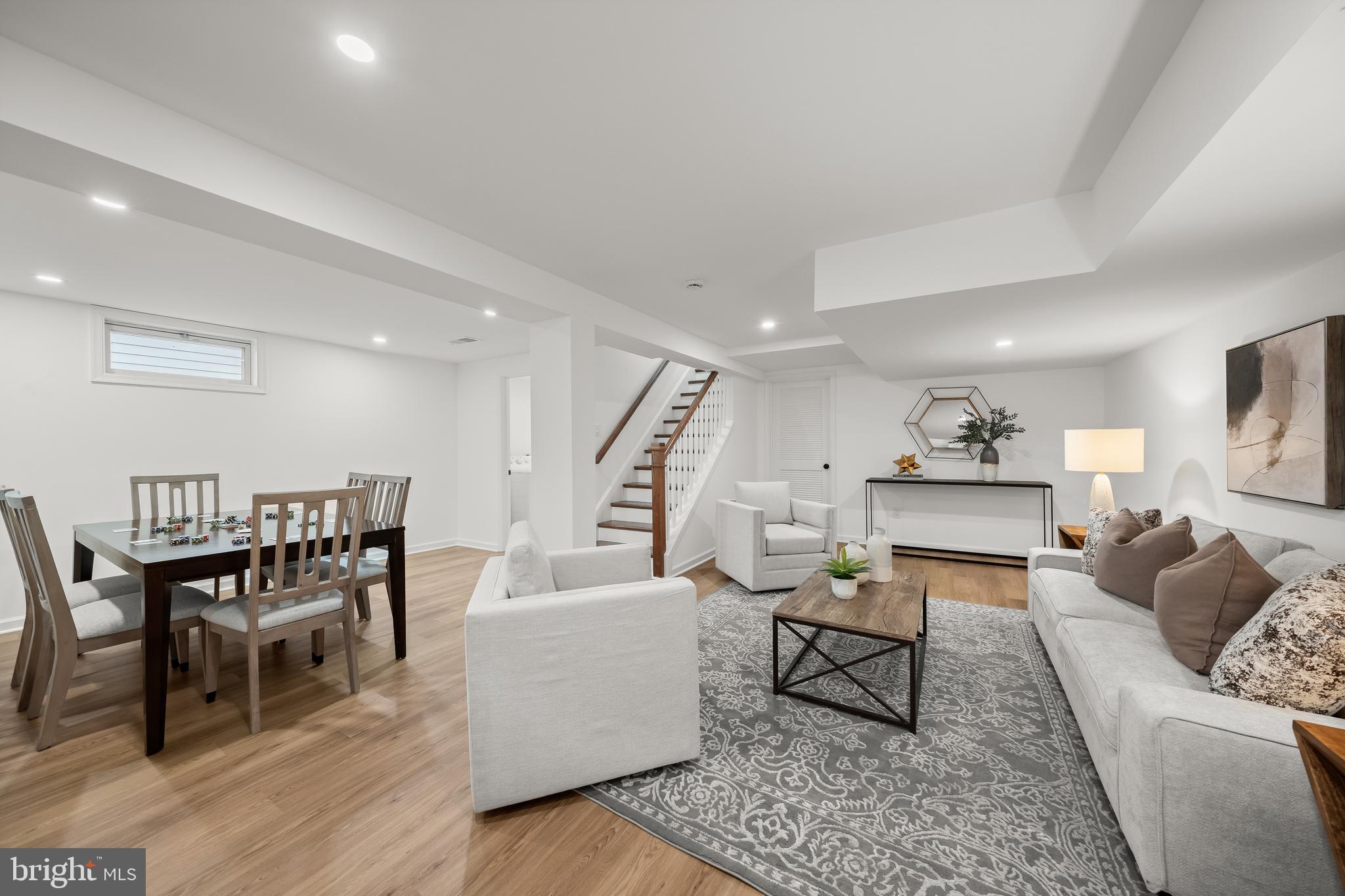 HILLWOOD - Residential