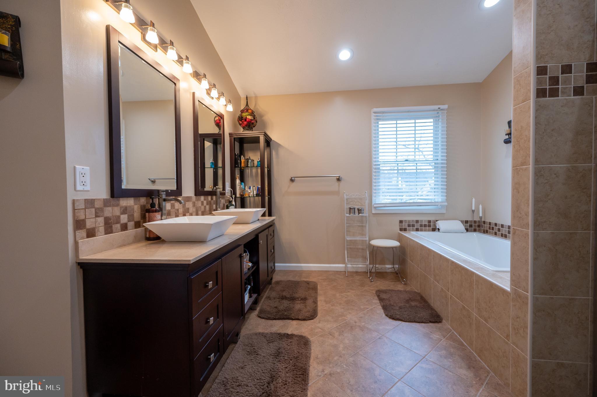 WORTHINGTON GLEN - Residential