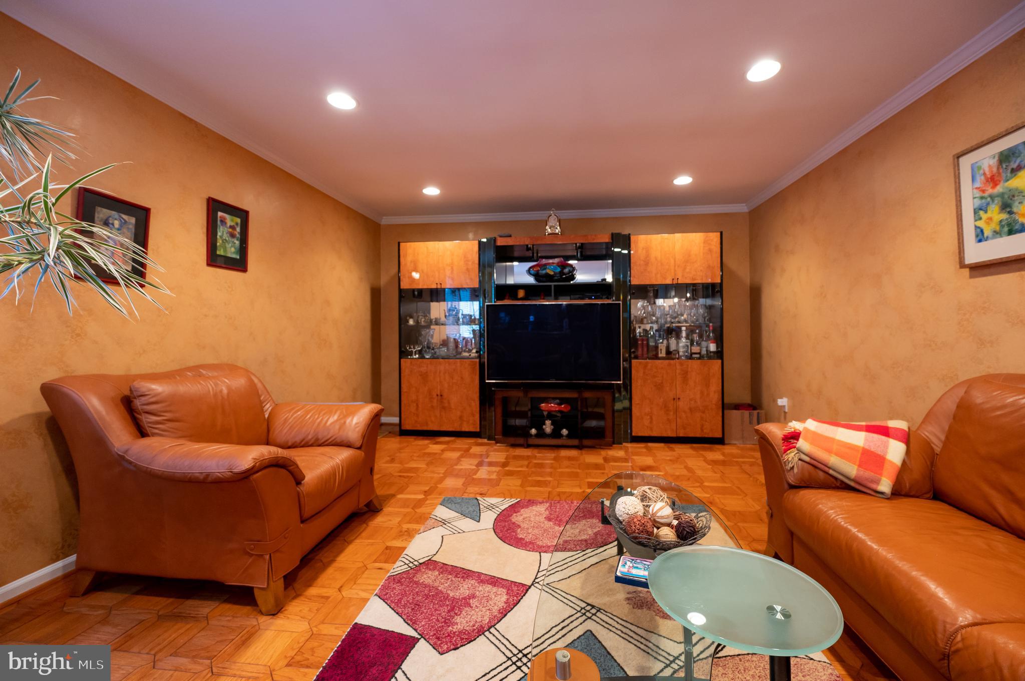 WORTHINGTON GLEN - Residential