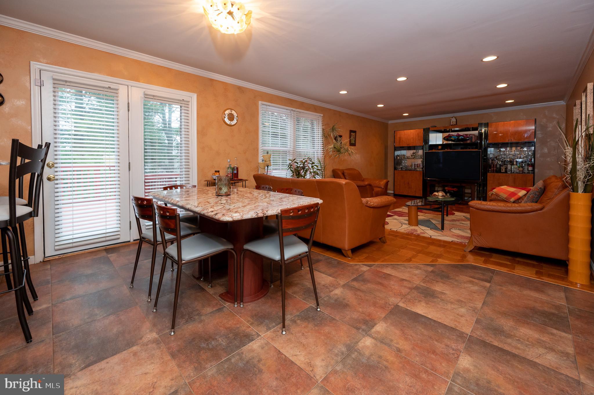 WORTHINGTON GLEN - Residential