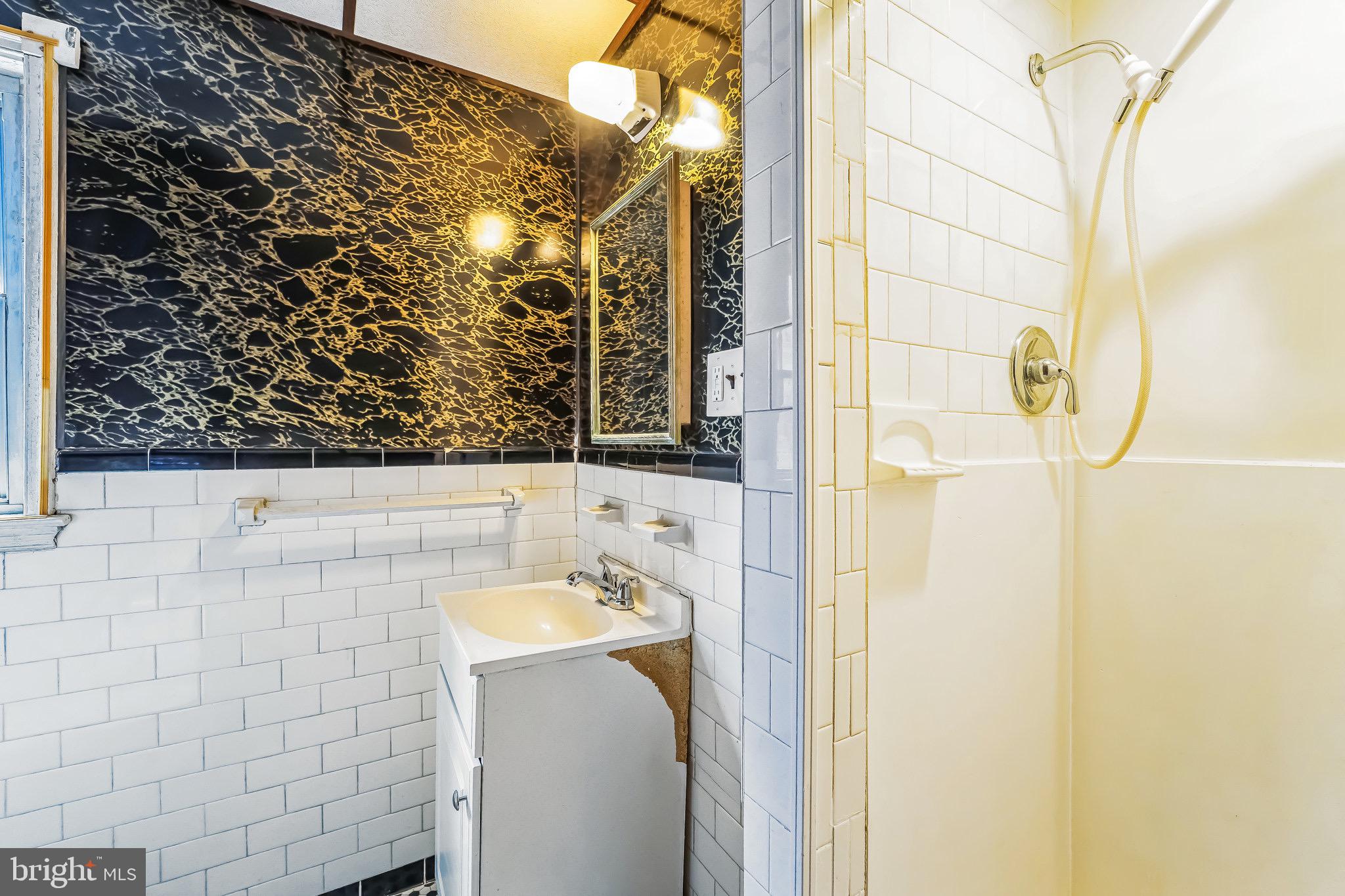 BROOKLYN - Residential Lease