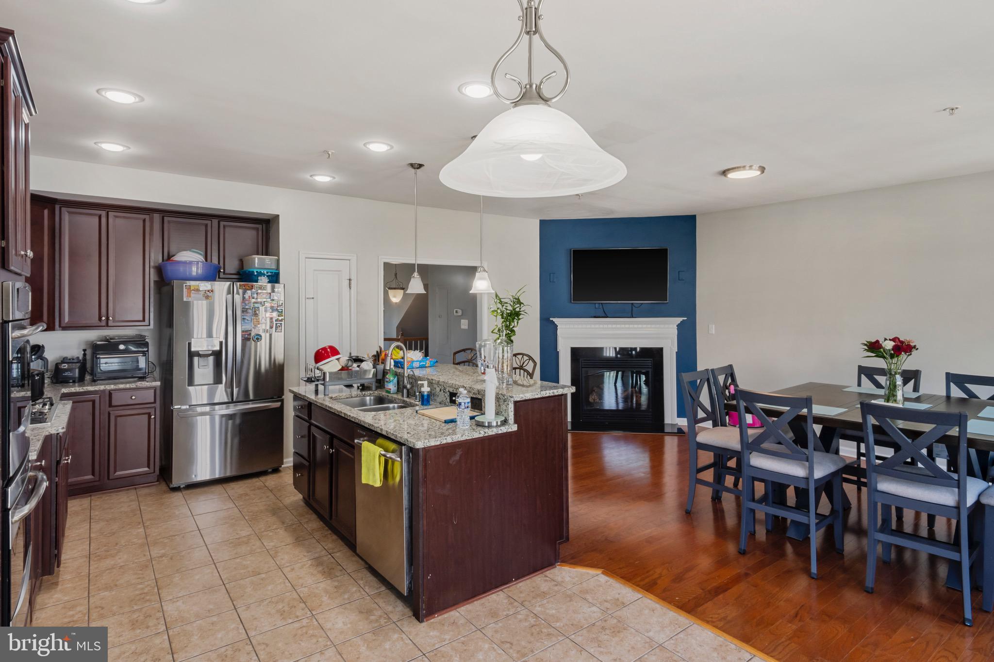 POTOMAC CLUB - Residential