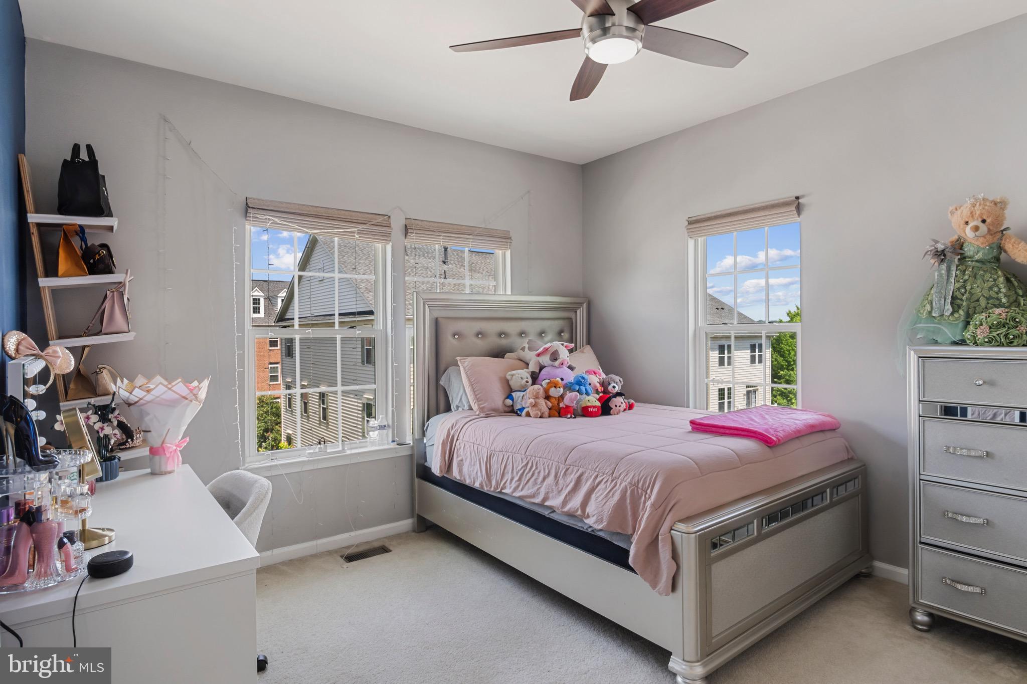 POTOMAC CLUB - Residential