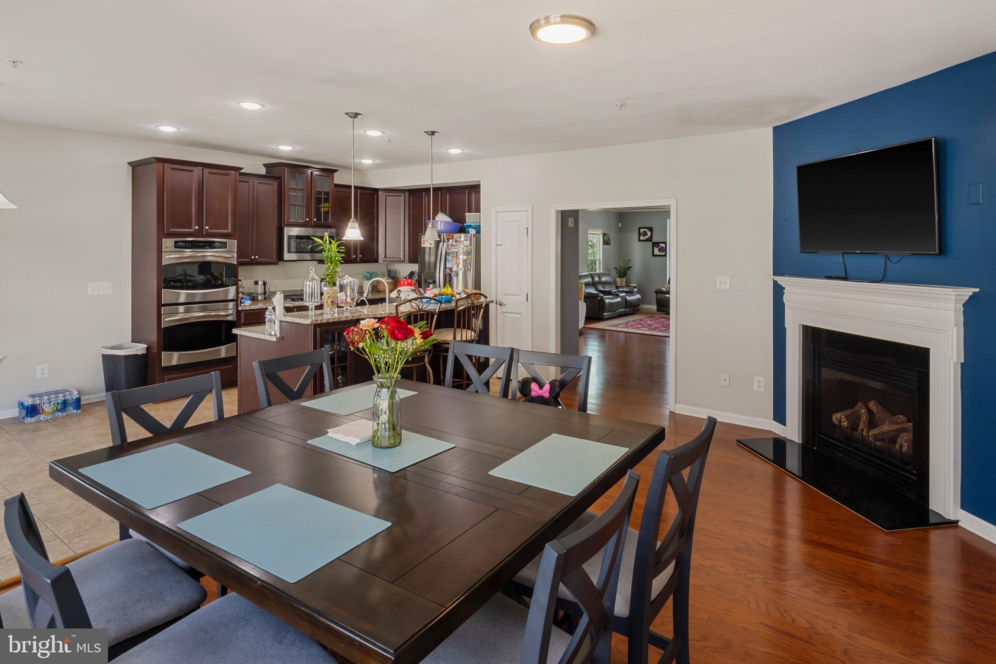 POTOMAC CLUB - Residential