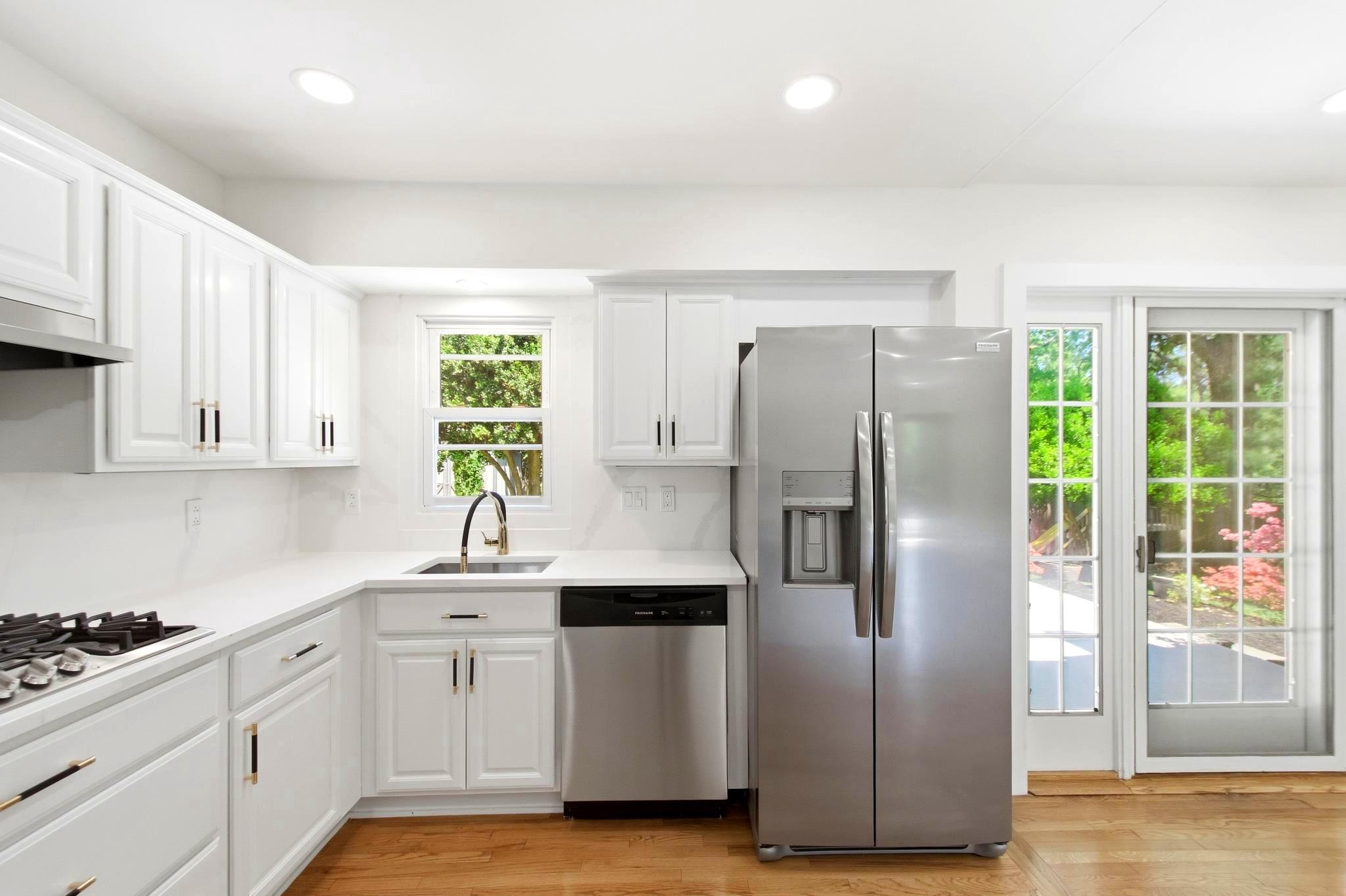 WEST SPRINGFIELD - Residential
