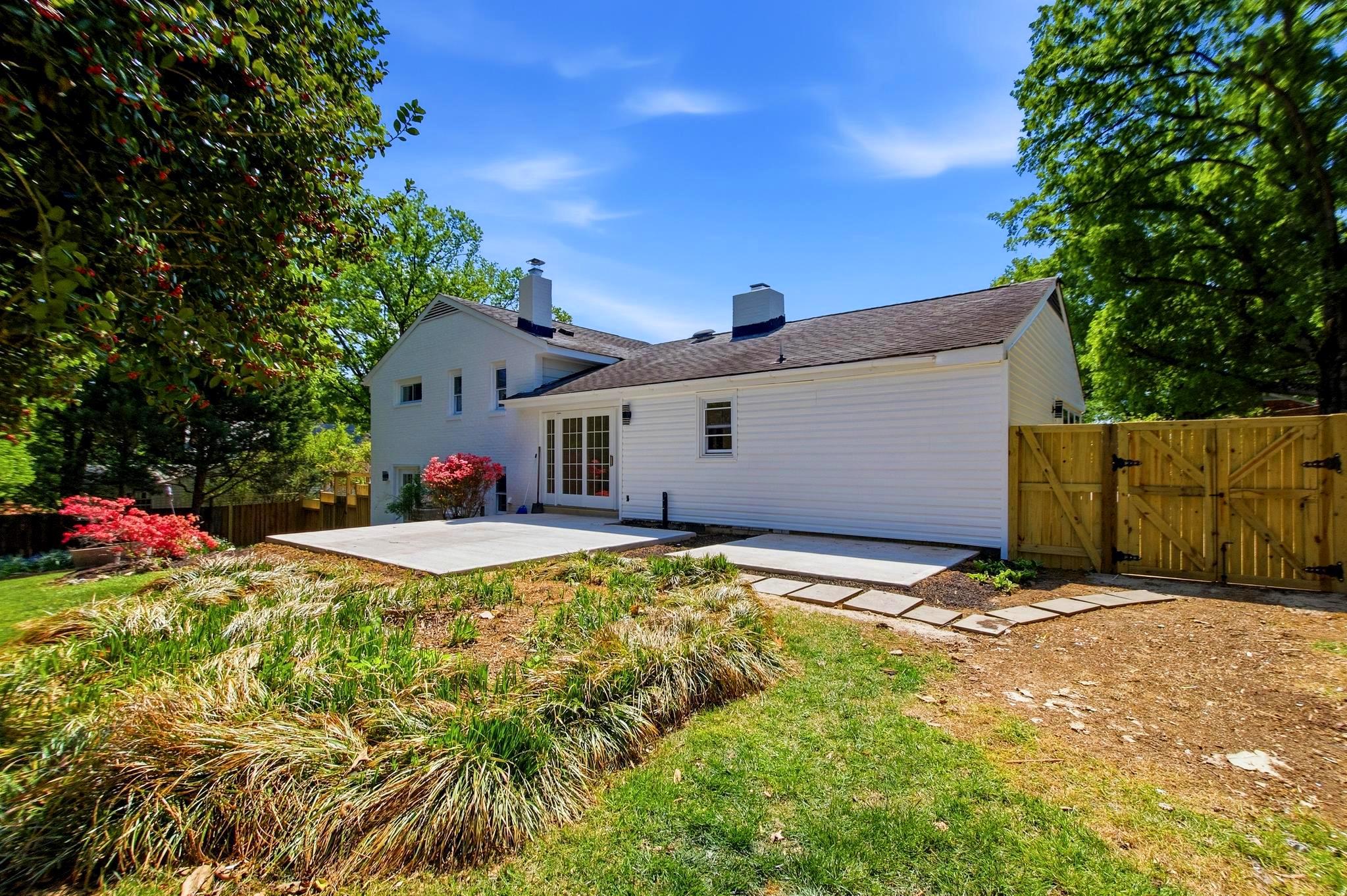 WEST SPRINGFIELD - Residential