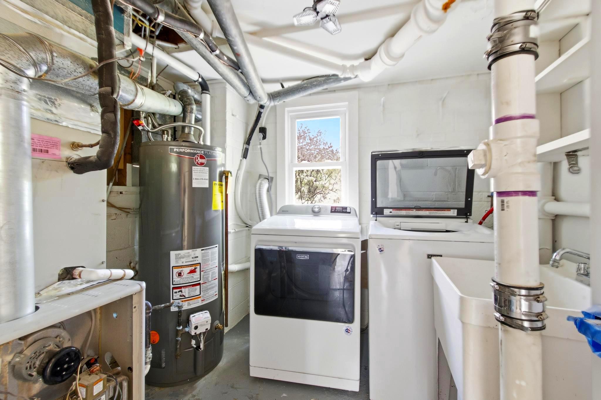 WEST SPRINGFIELD - Residential