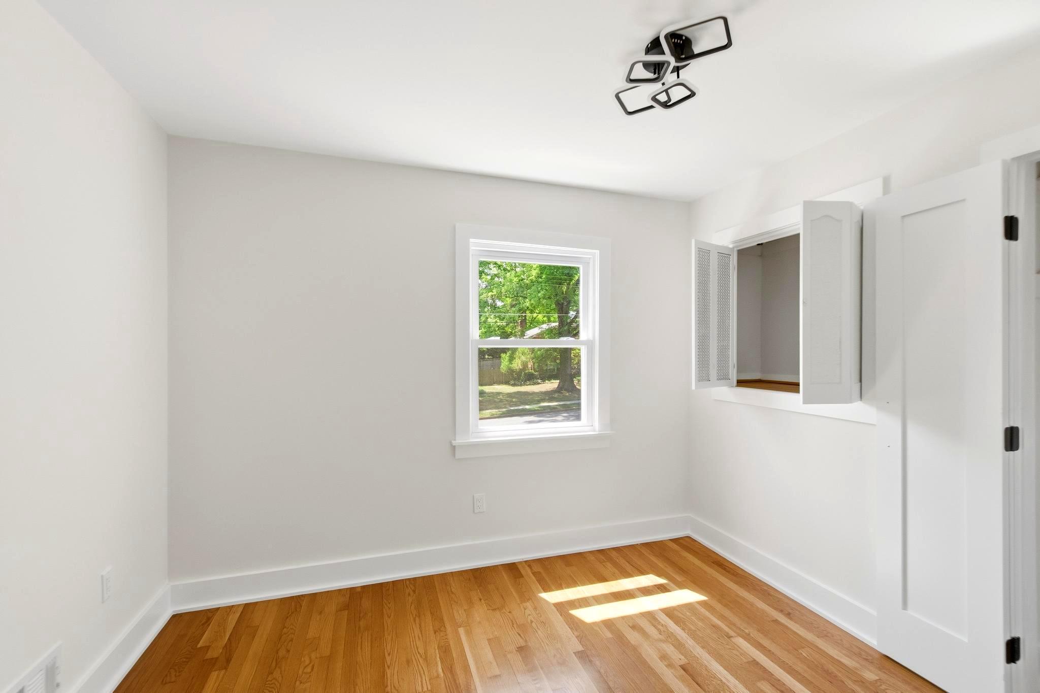 WEST SPRINGFIELD - Residential