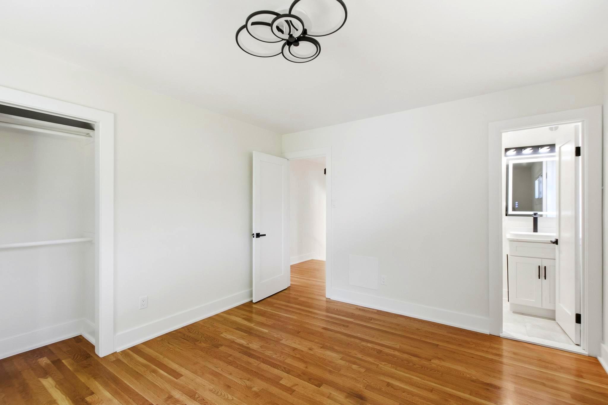 WEST SPRINGFIELD - Residential