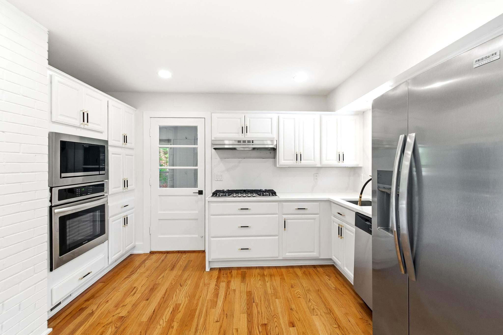 WEST SPRINGFIELD - Residential
