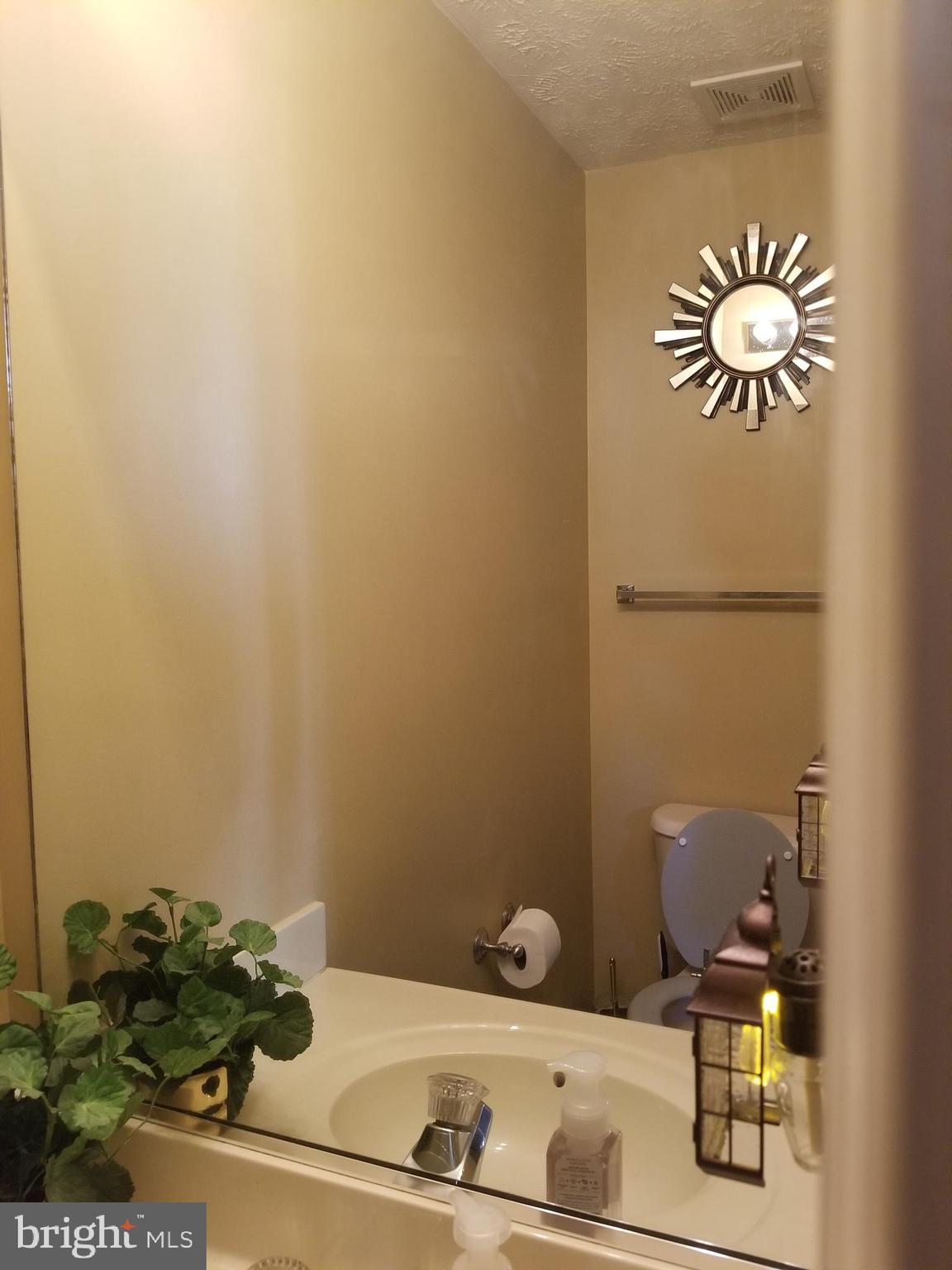 HAMILTONS CROSSING - Residential