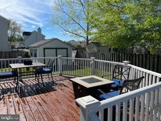 HAMILTONS CROSSING - Residential