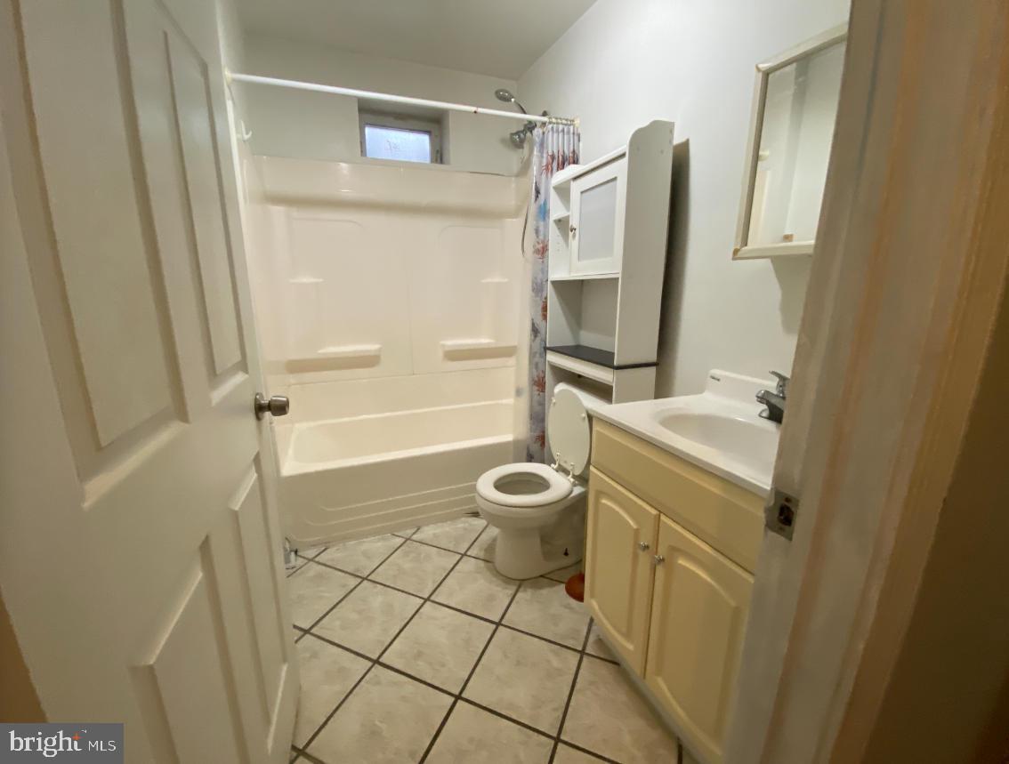 1430 W MASTER STREET