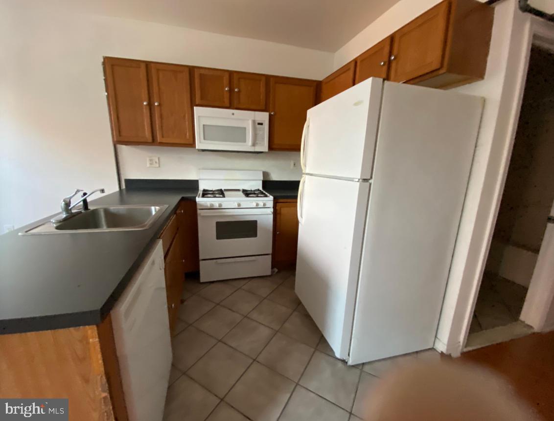 1430 W MASTER STREET