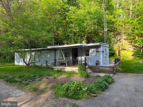 Mobile Home For Sale - 595 Wago Road<br/> MOUNT WOLF, PA 17347