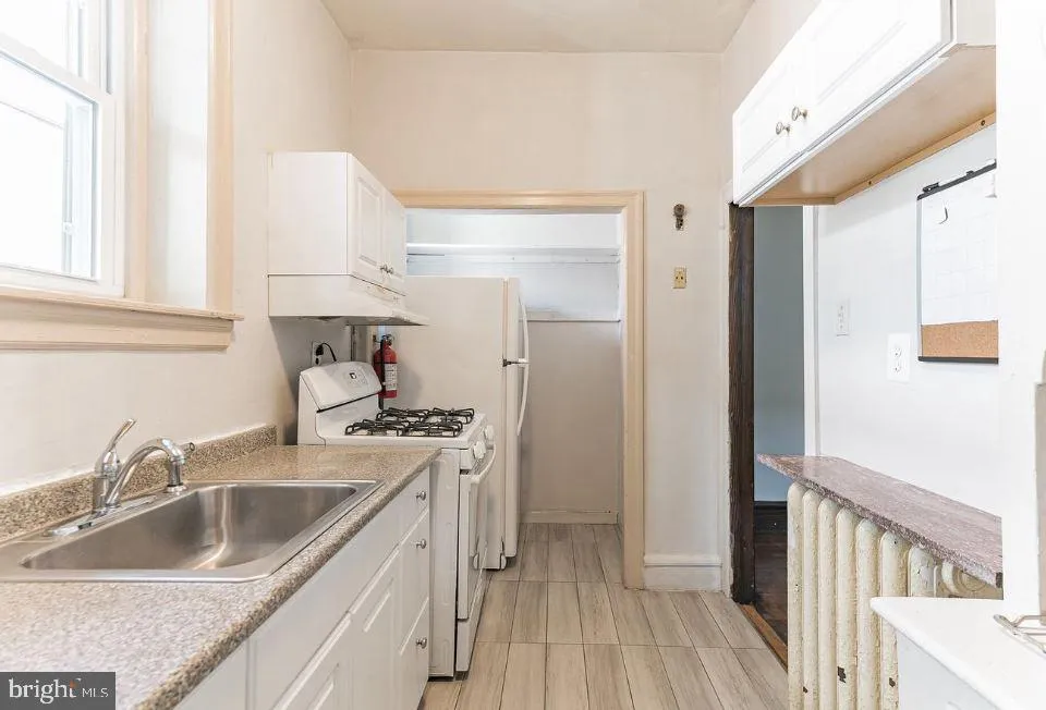 Philadelphia, Pennsylvania 19104, United States, 6 Bedrooms Bedrooms, ,Residential,Active,146236