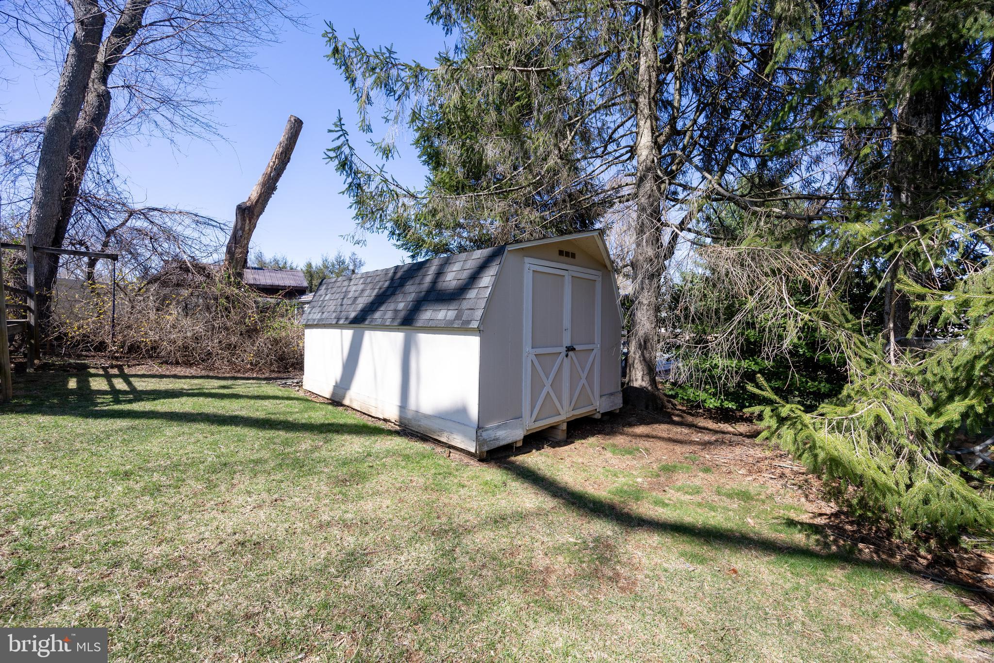 MERLIN HILLS - Residential