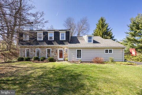 180 BEACON DRIVE E PHOENIXVILLE PA 19460