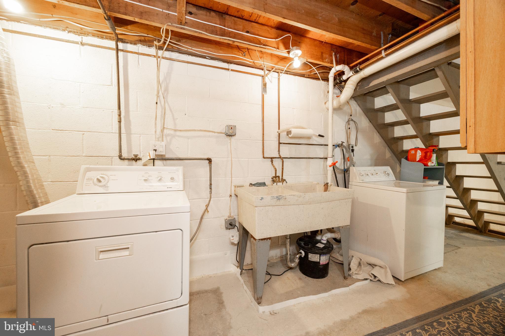 MERLIN HILLS - Residential