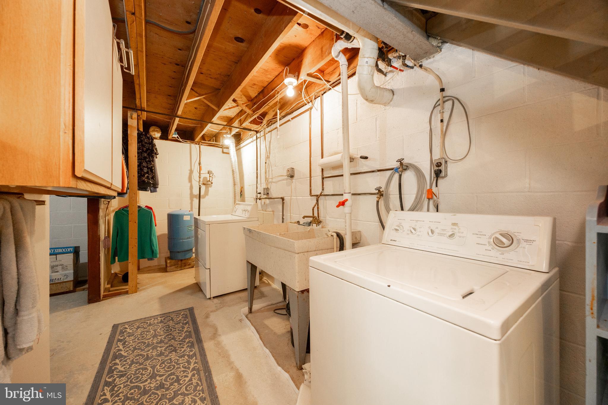 MERLIN HILLS - Residential